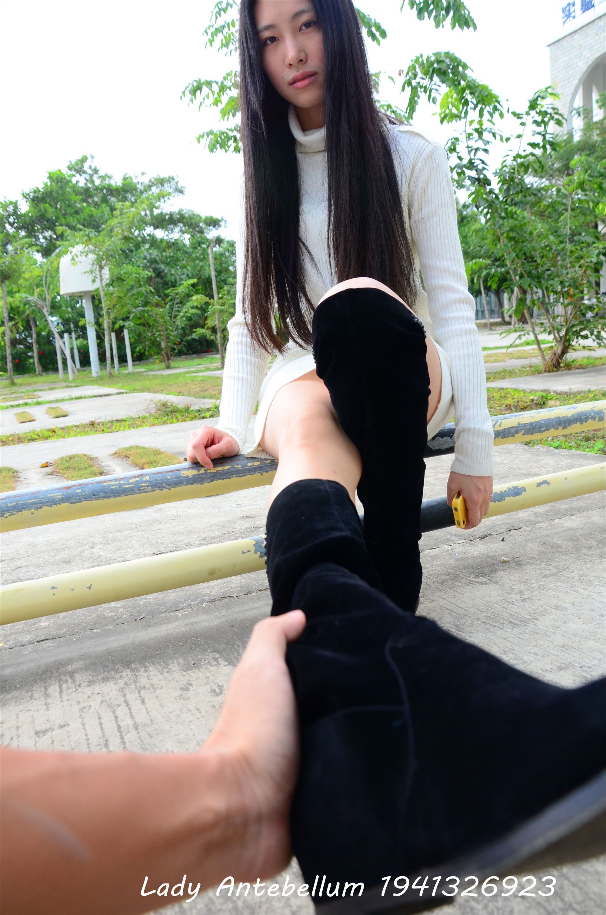 战前女神  恋足美腿棉袜女神级摄影套图 075