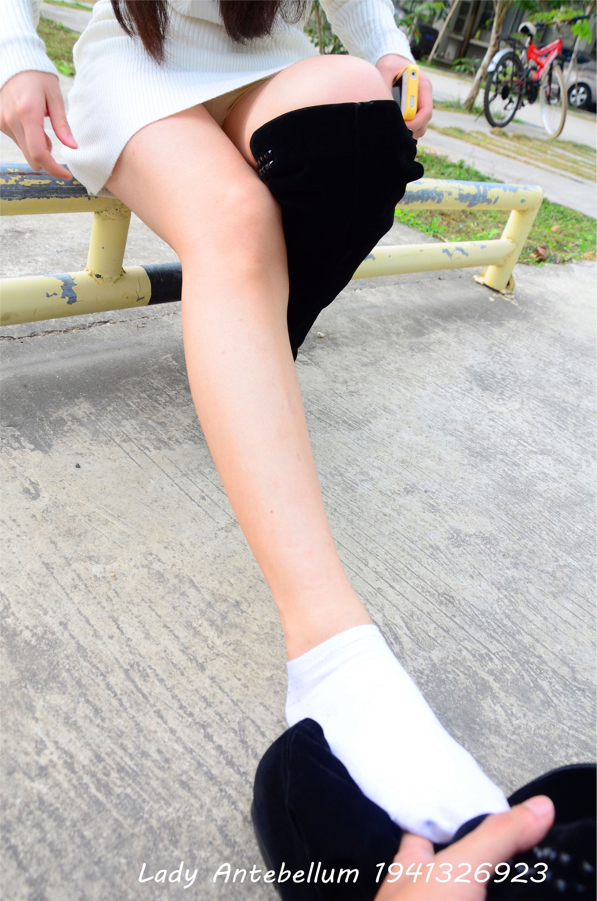 战前女神  恋足美腿棉袜女神级摄影套图 075