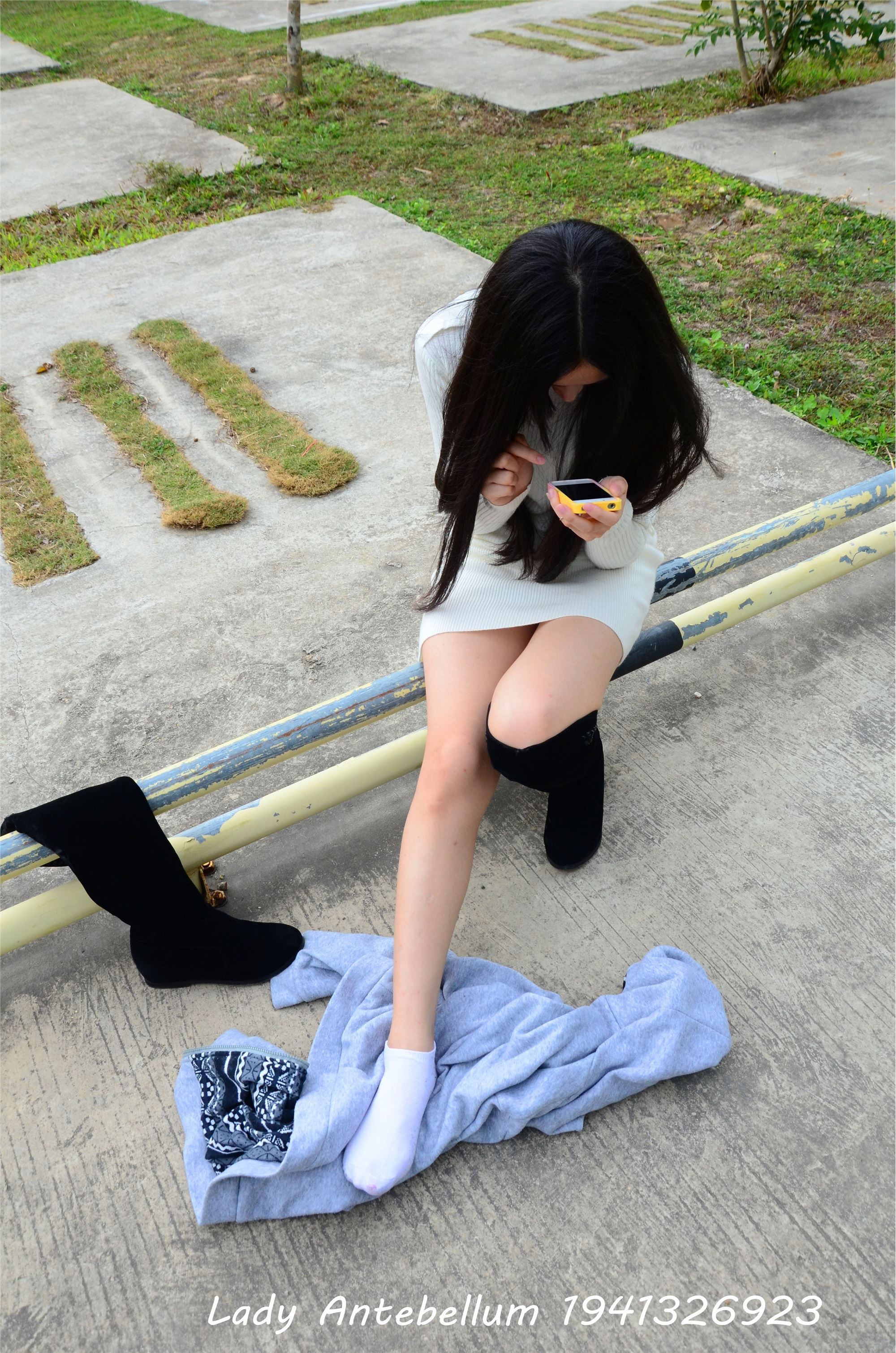 战前女神  恋足美腿棉袜女神级摄影套图 075