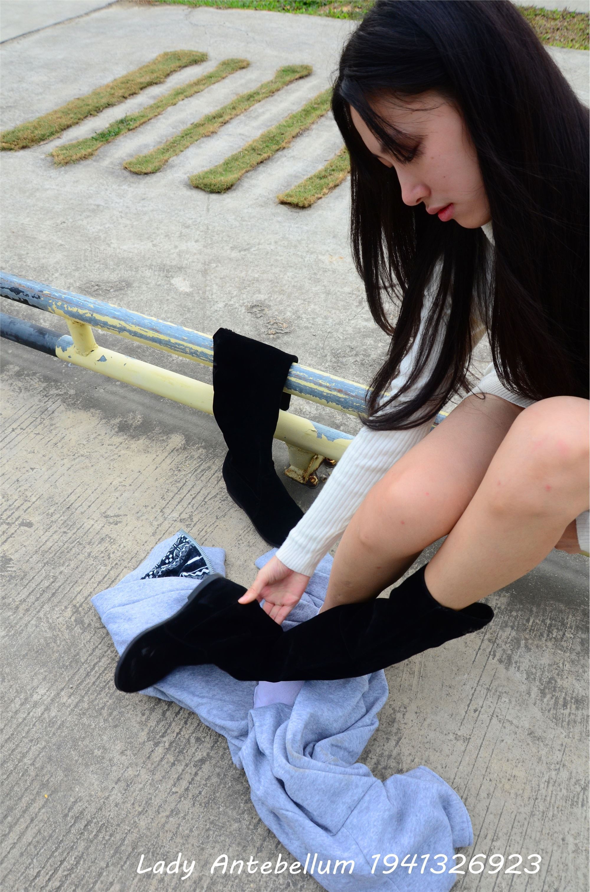 战前女神  恋足美腿棉袜女神级摄影套图 075