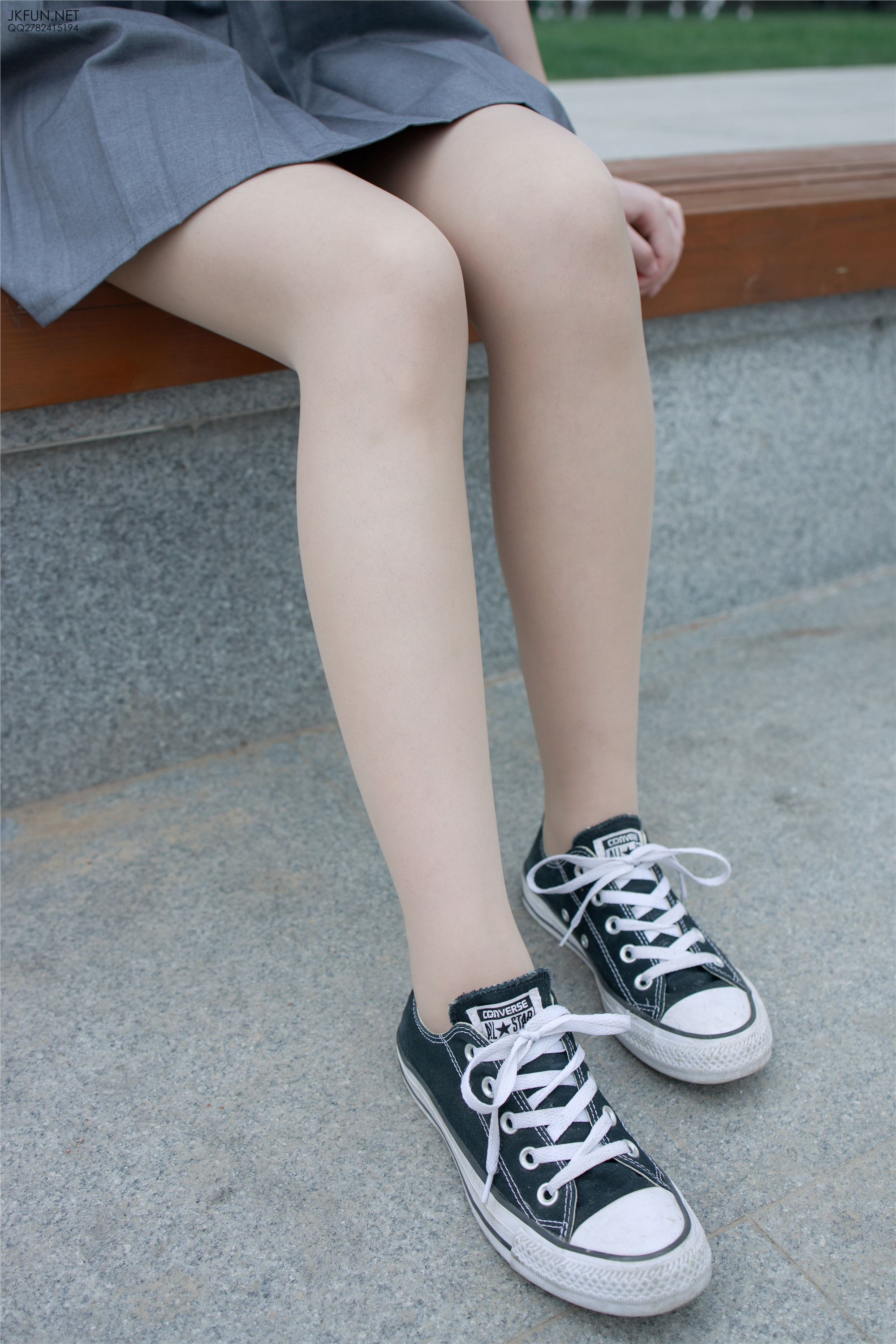 森萝财团萝莉丝足写真 JKFUN-005 卉子