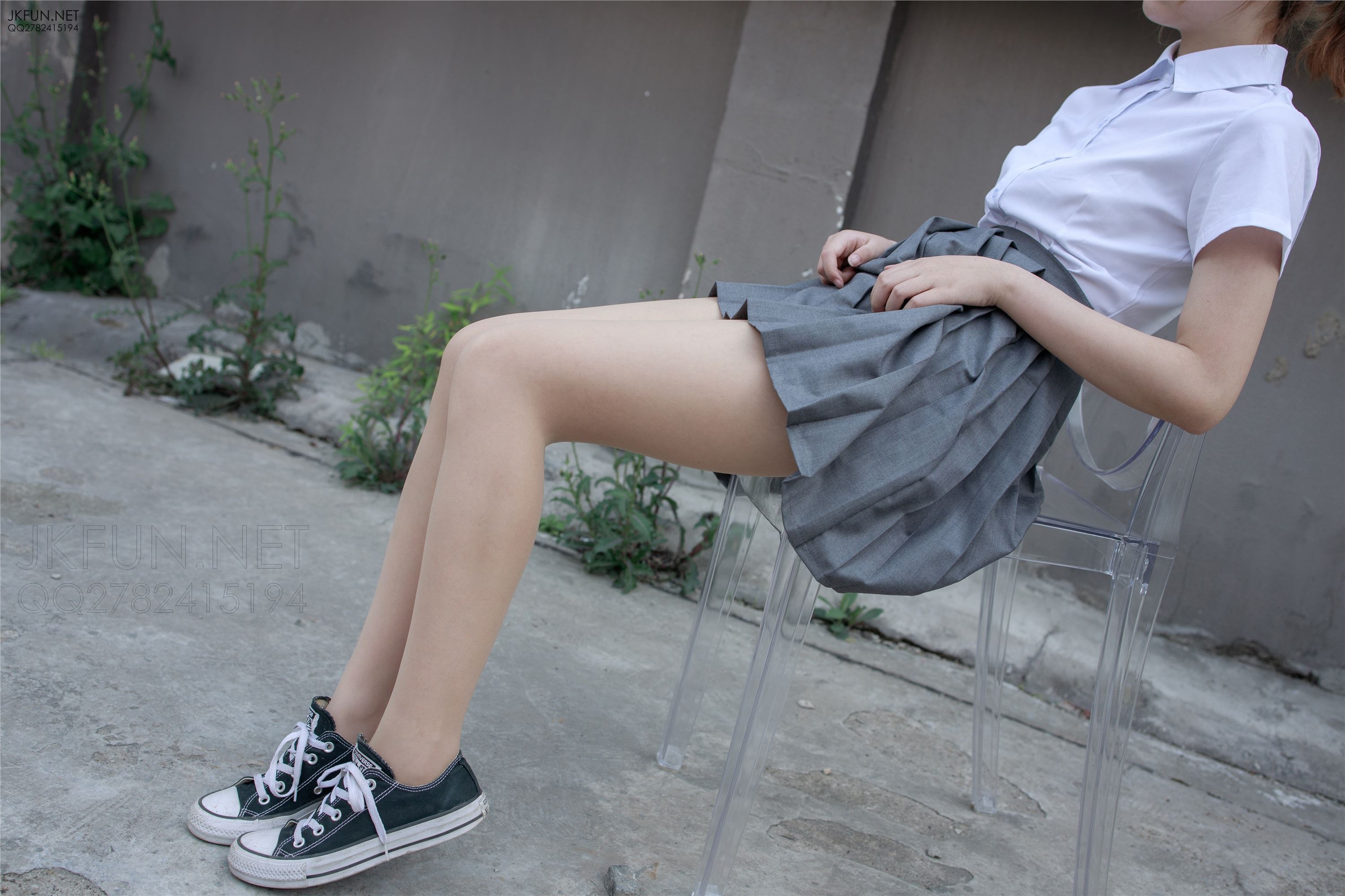 森萝财团萝莉丝足写真 JKFUN-005 卉子