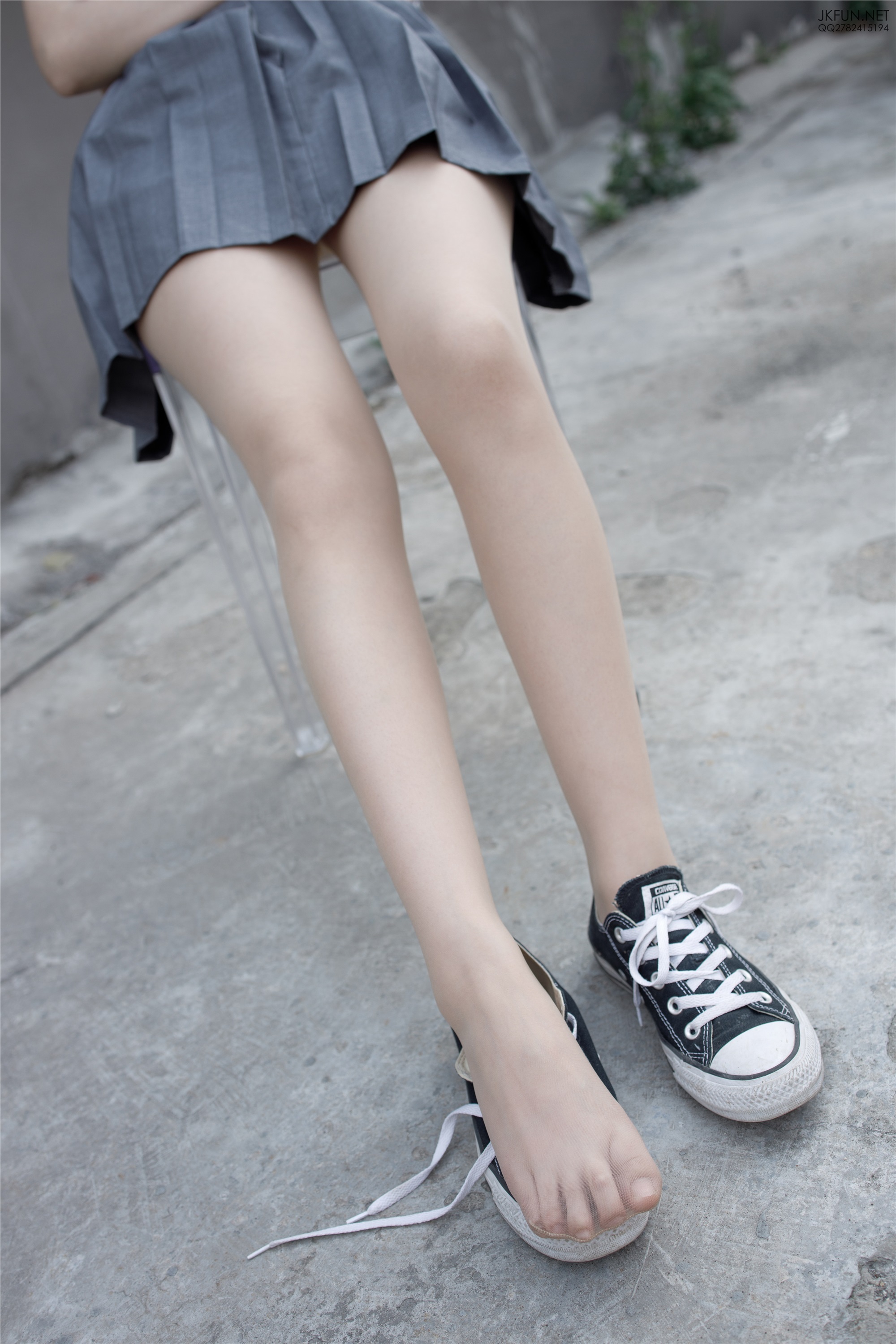 森萝财团萝莉丝足写真 JKFUN-005 卉子