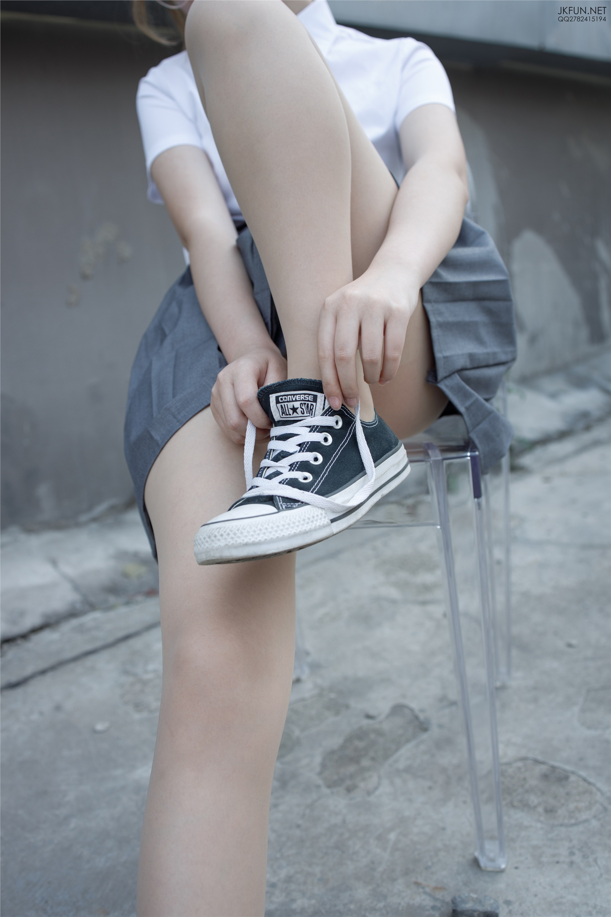 森萝财团萝莉丝足写真 JKFUN-005 卉子