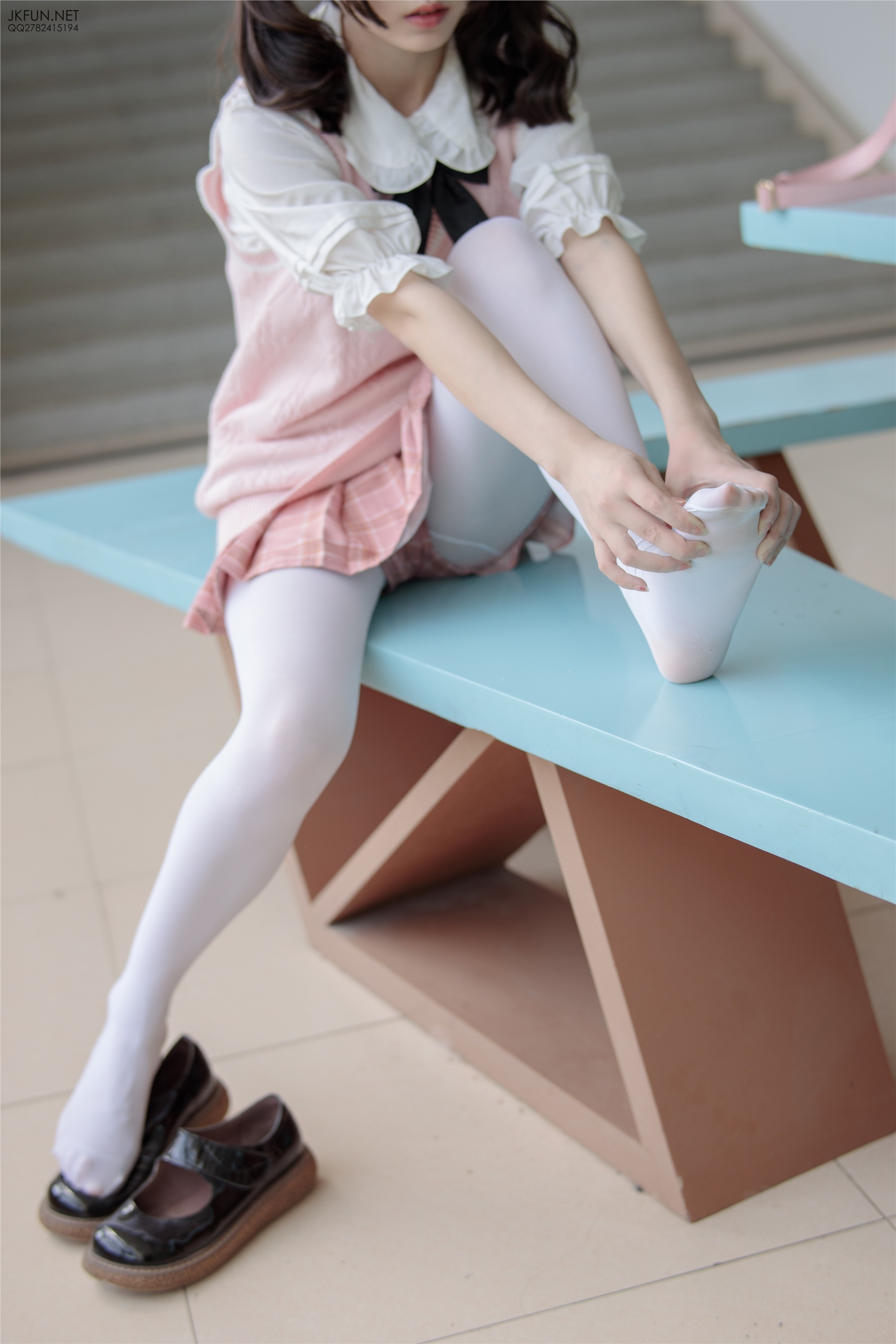 森萝财团萝莉丝足写真 JKFUN-007 默陌 80D白丝