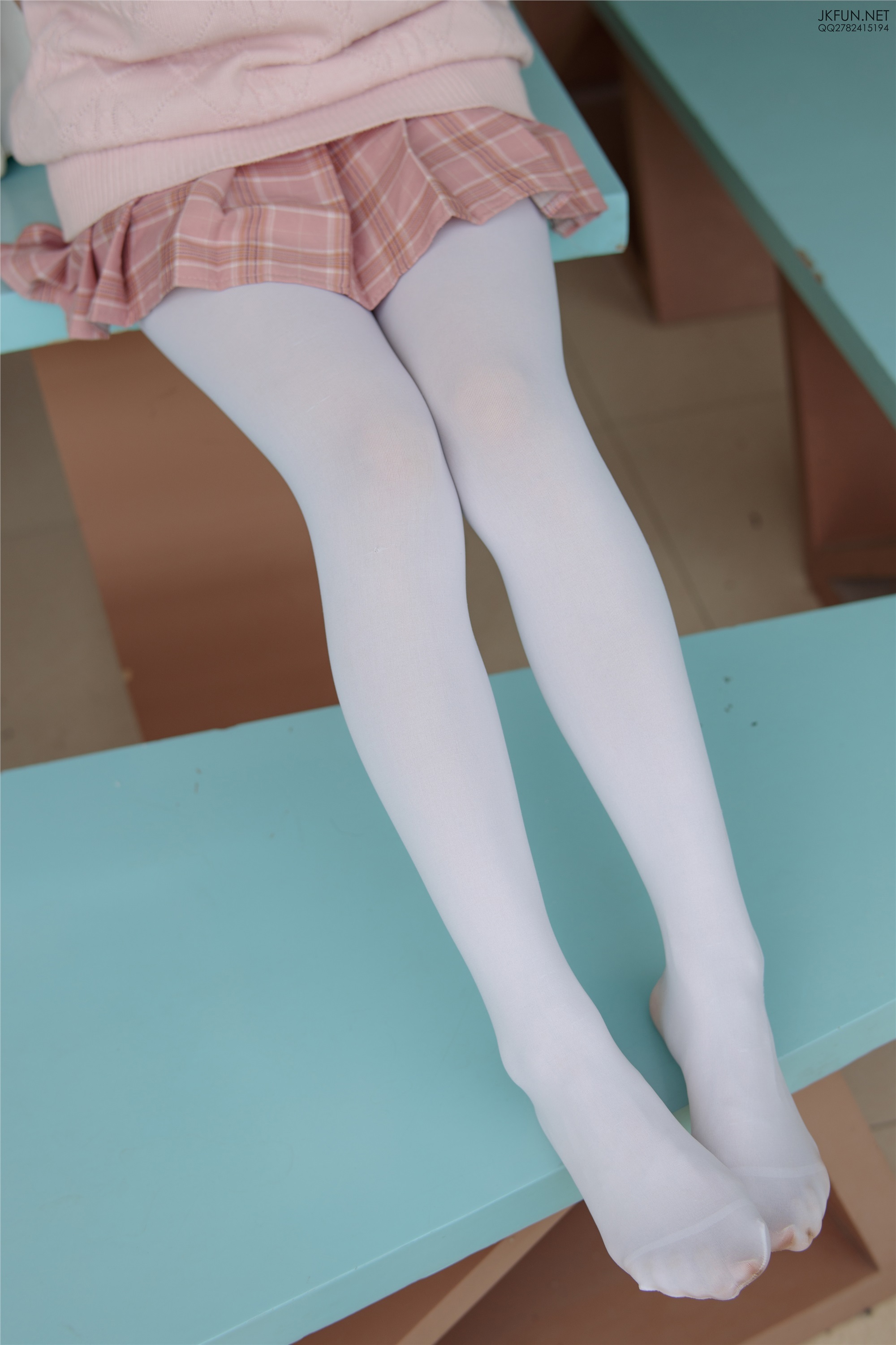 森萝财团萝莉丝足写真 JKFUN-007 默陌 80D白丝