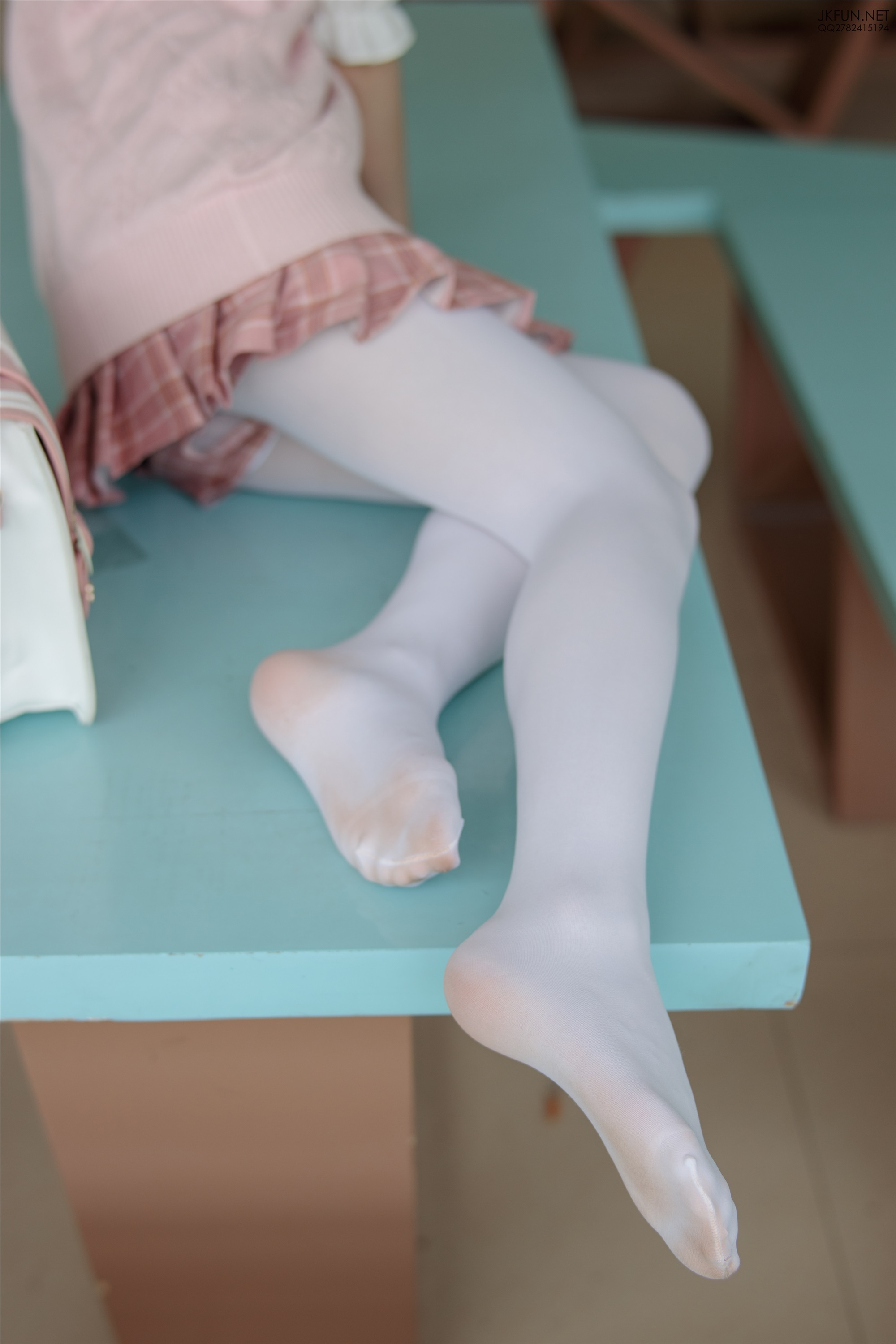 森萝财团萝莉丝足写真 JKFUN-007 默陌 80D白丝