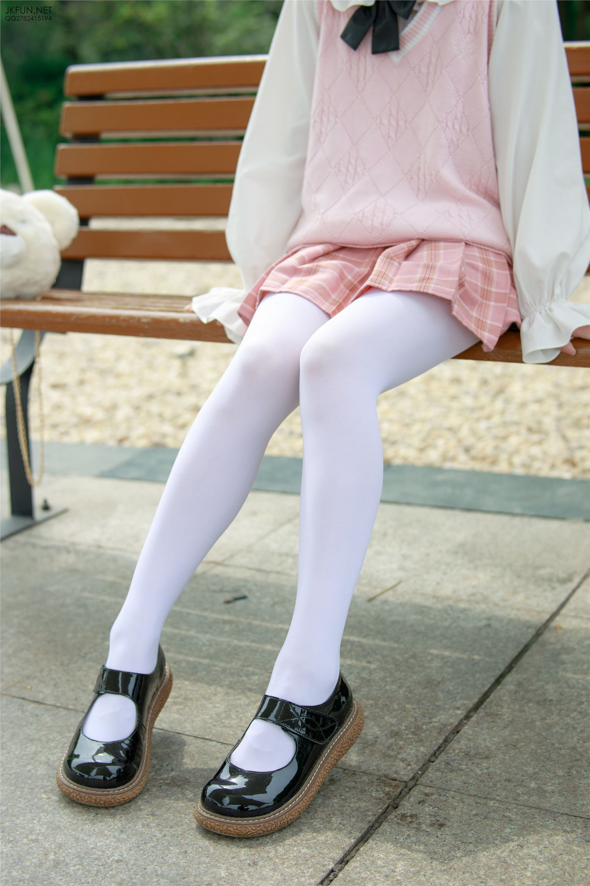 森萝财团萝莉丝足写真 JKFUN-007 默陌 80D白丝