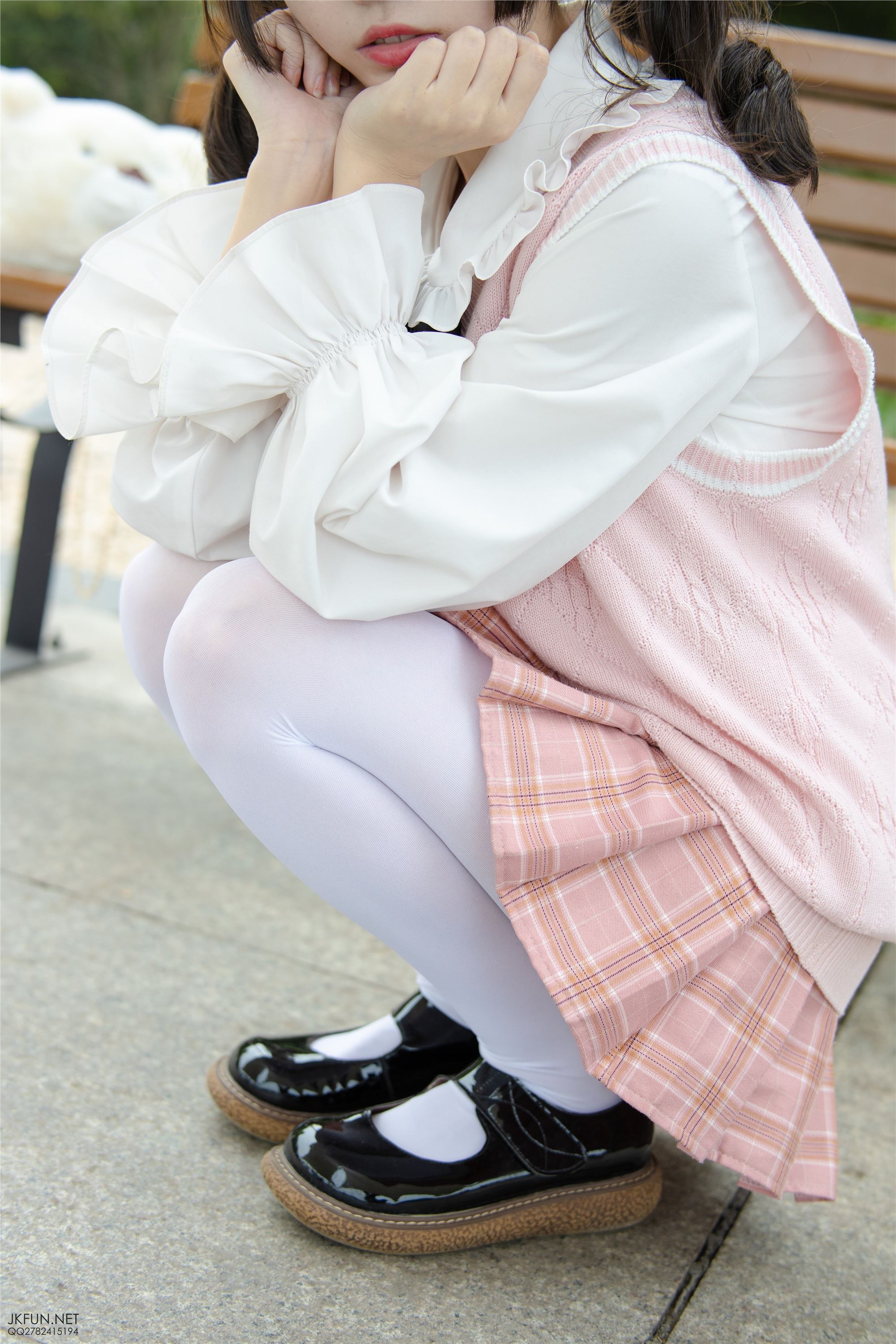 森萝财团萝莉丝足写真 JKFUN-007 默陌 80D白丝