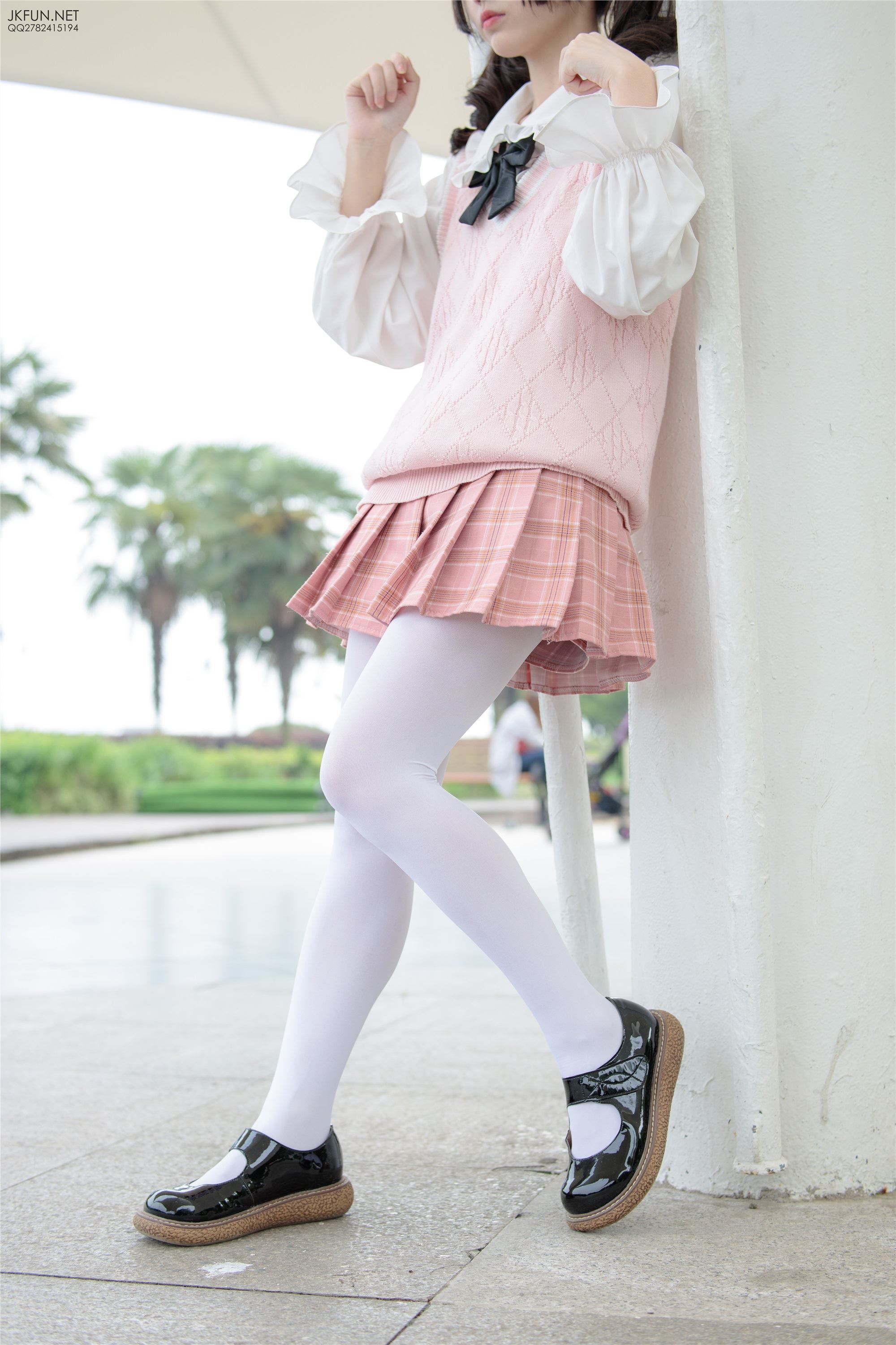 森萝财团萝莉丝足写真 JKFUN-007 默陌 80D白丝