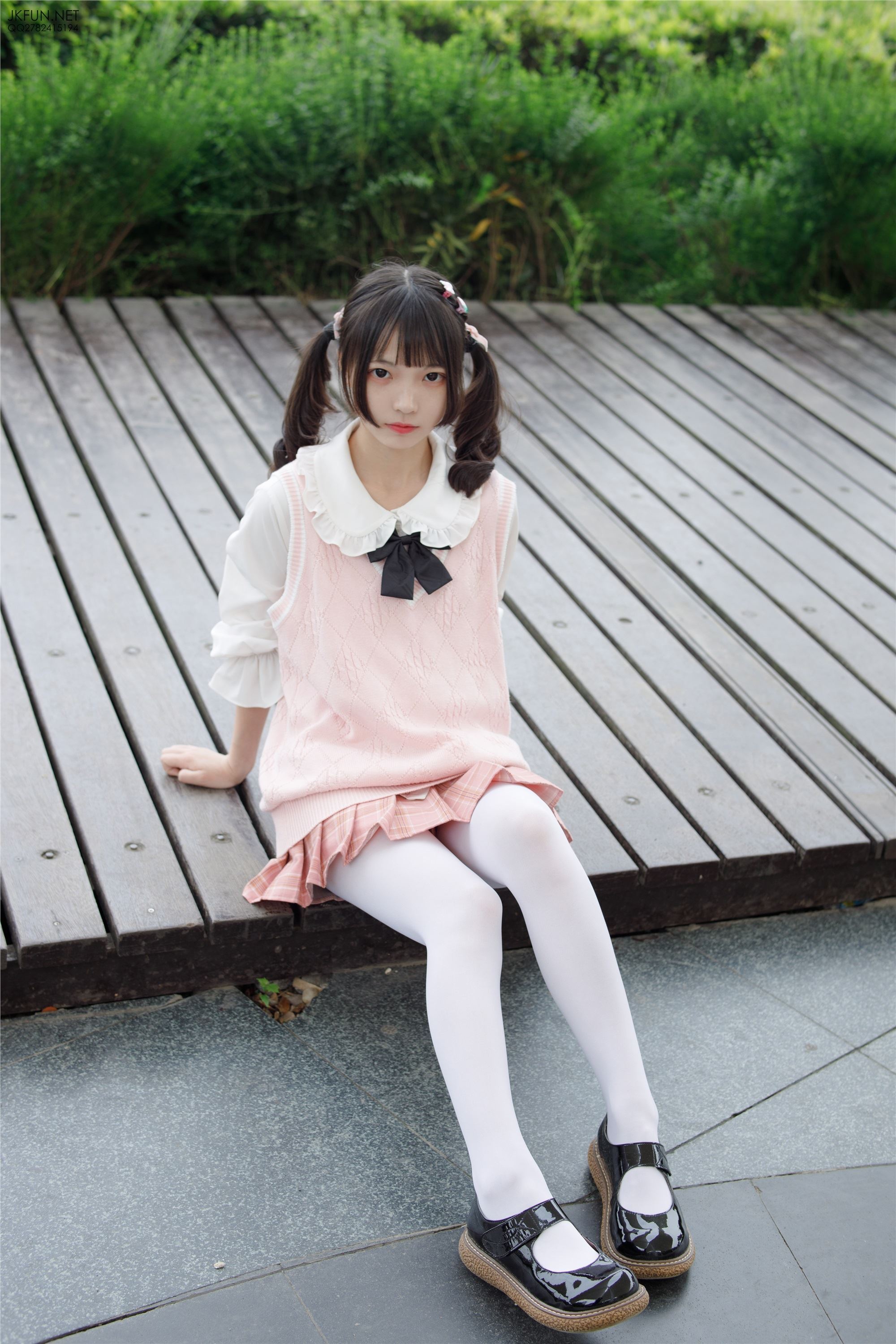 森萝财团萝莉丝足写真 JKFUN-007 默陌 80D白丝