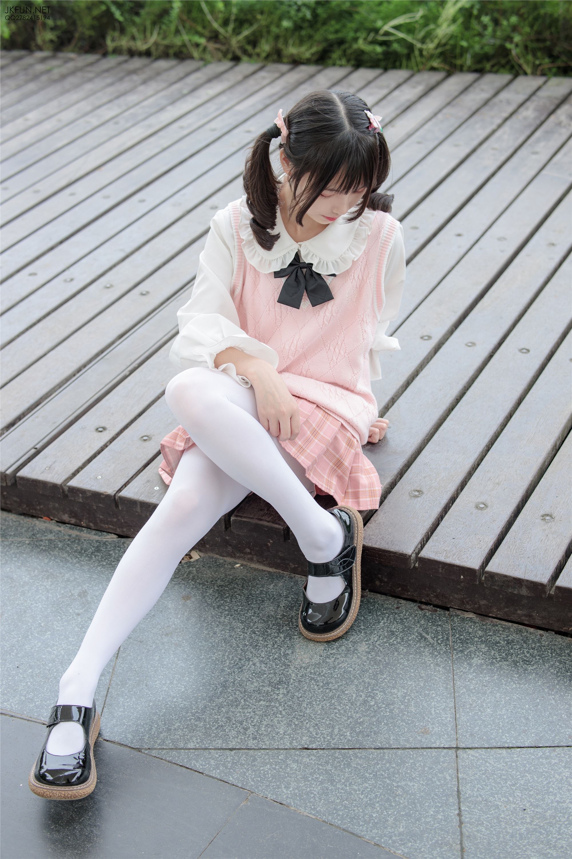 森萝财团萝莉丝足写真 JKFUN-007 默陌 80D白丝