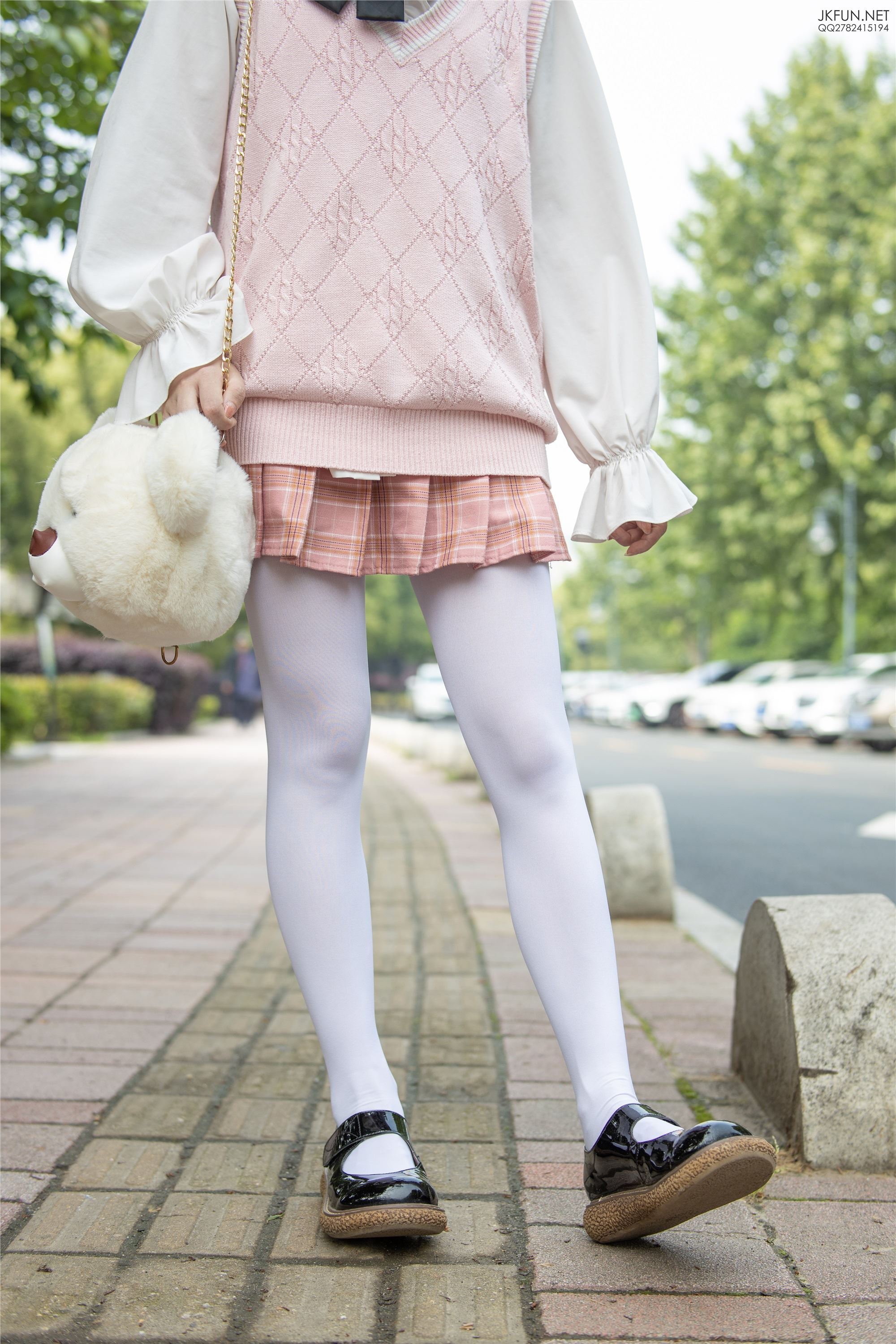 森萝财团萝莉丝足写真 JKFUN-007 默陌 80D白丝