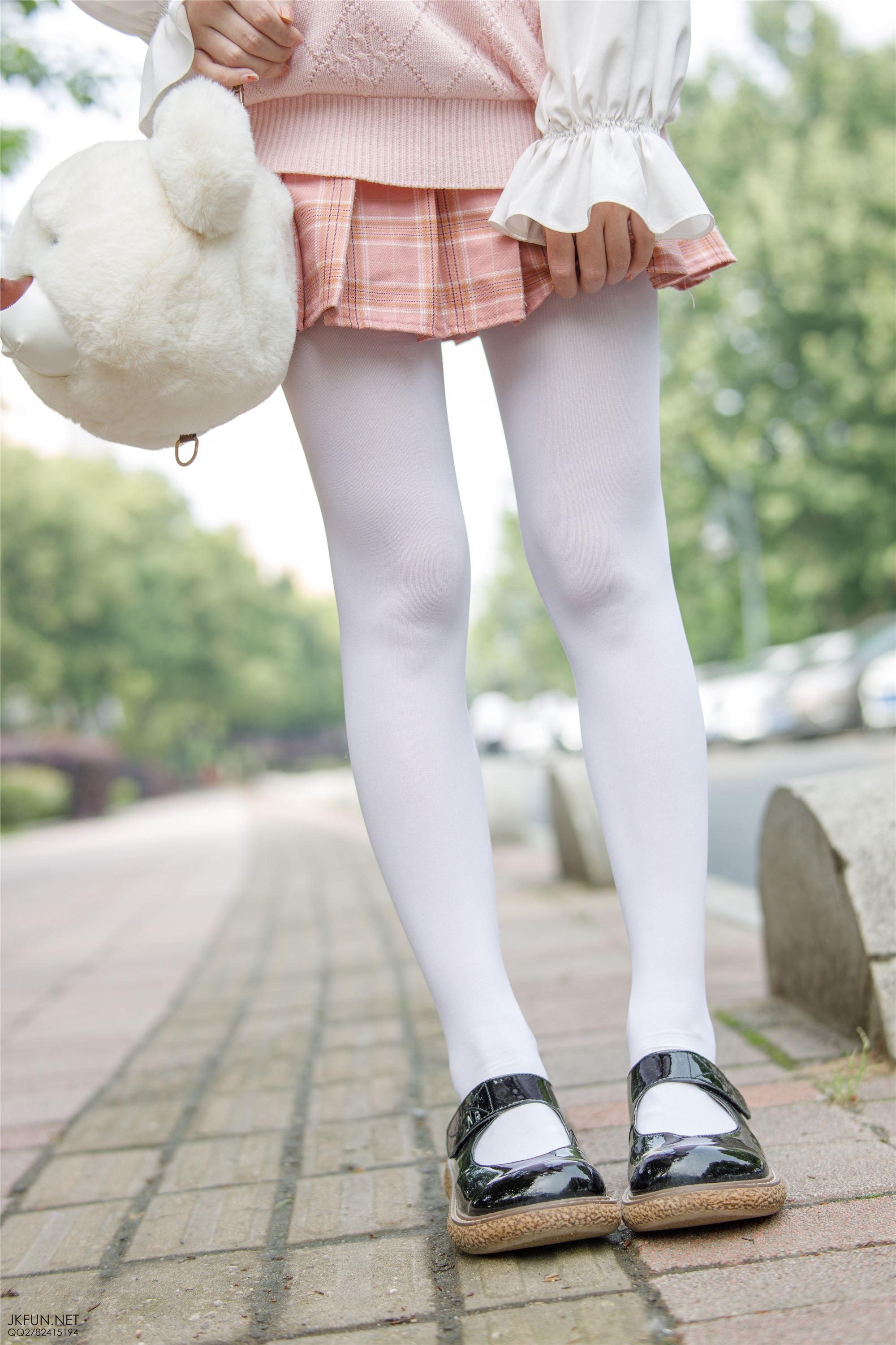 森萝财团萝莉丝足写真 JKFUN-007 默陌 80D白丝