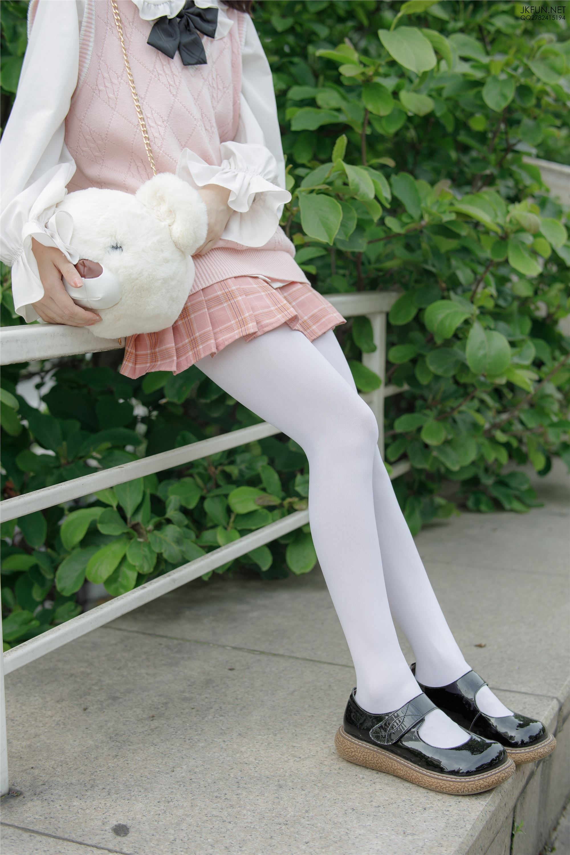 森萝财团萝莉丝足写真 JKFUN-007 默陌 80D白丝