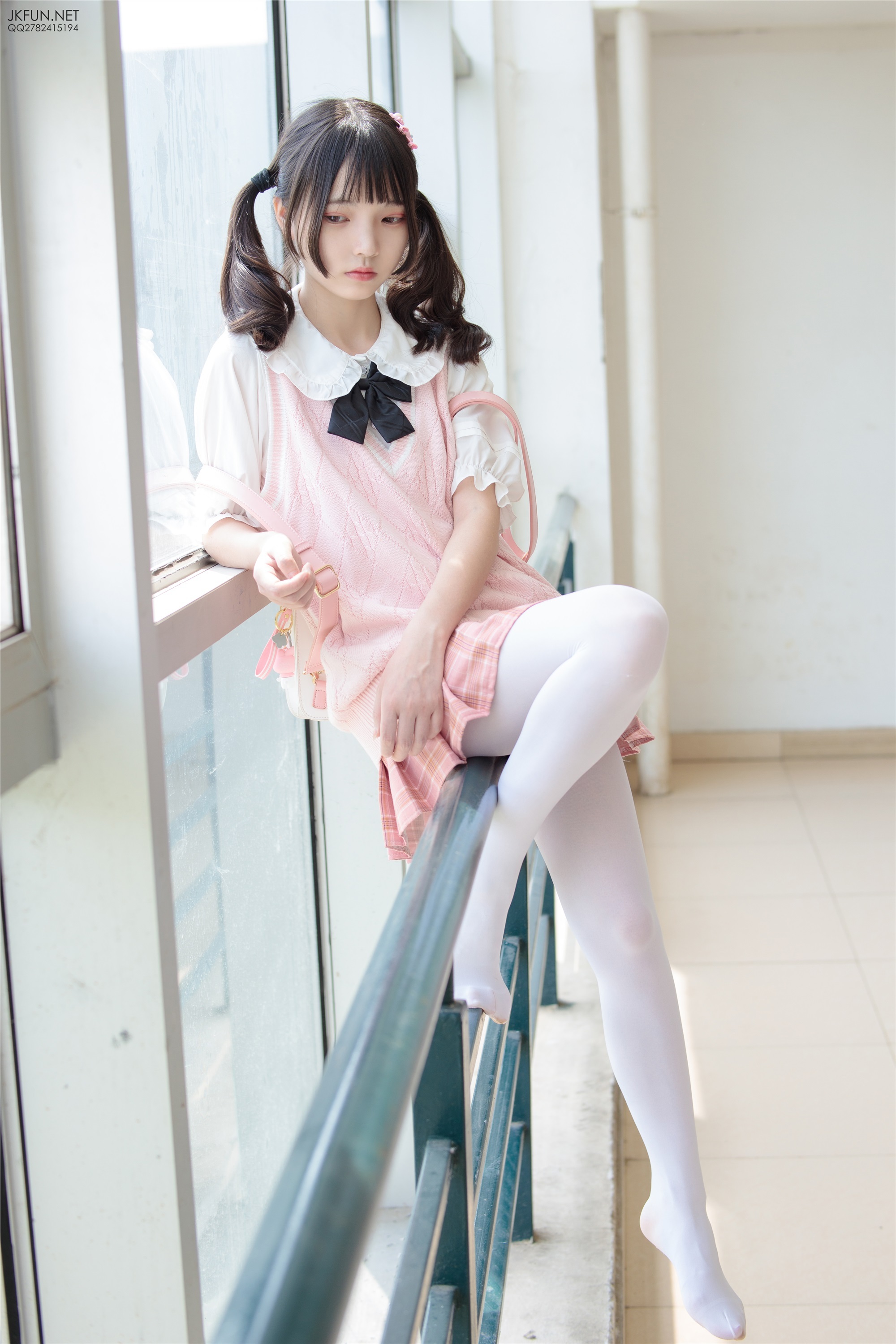 森萝财团萝莉丝足写真 JKFUN-007 默陌 80D白丝