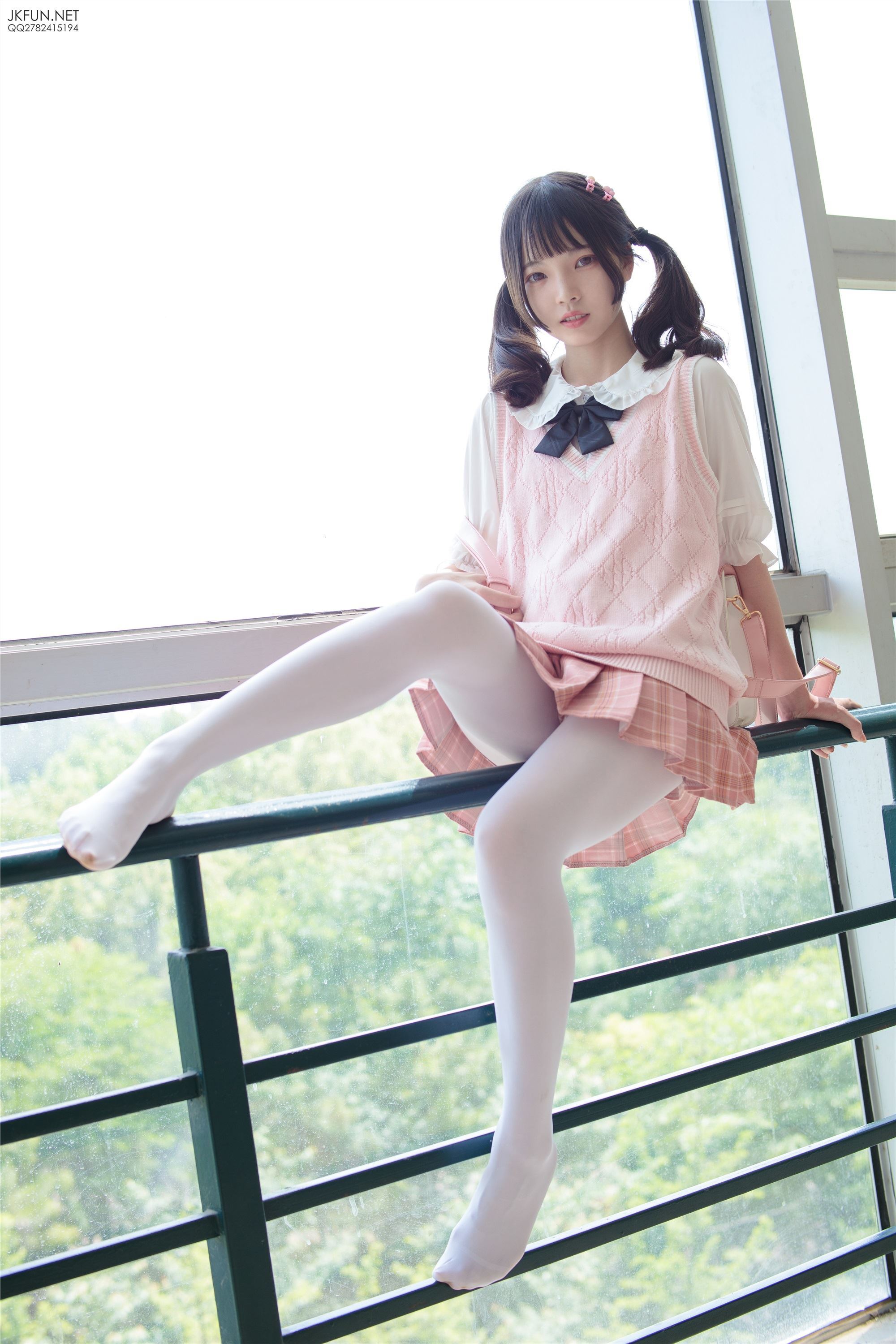 森萝财团萝莉丝足写真 JKFUN-007 默陌 80D白丝