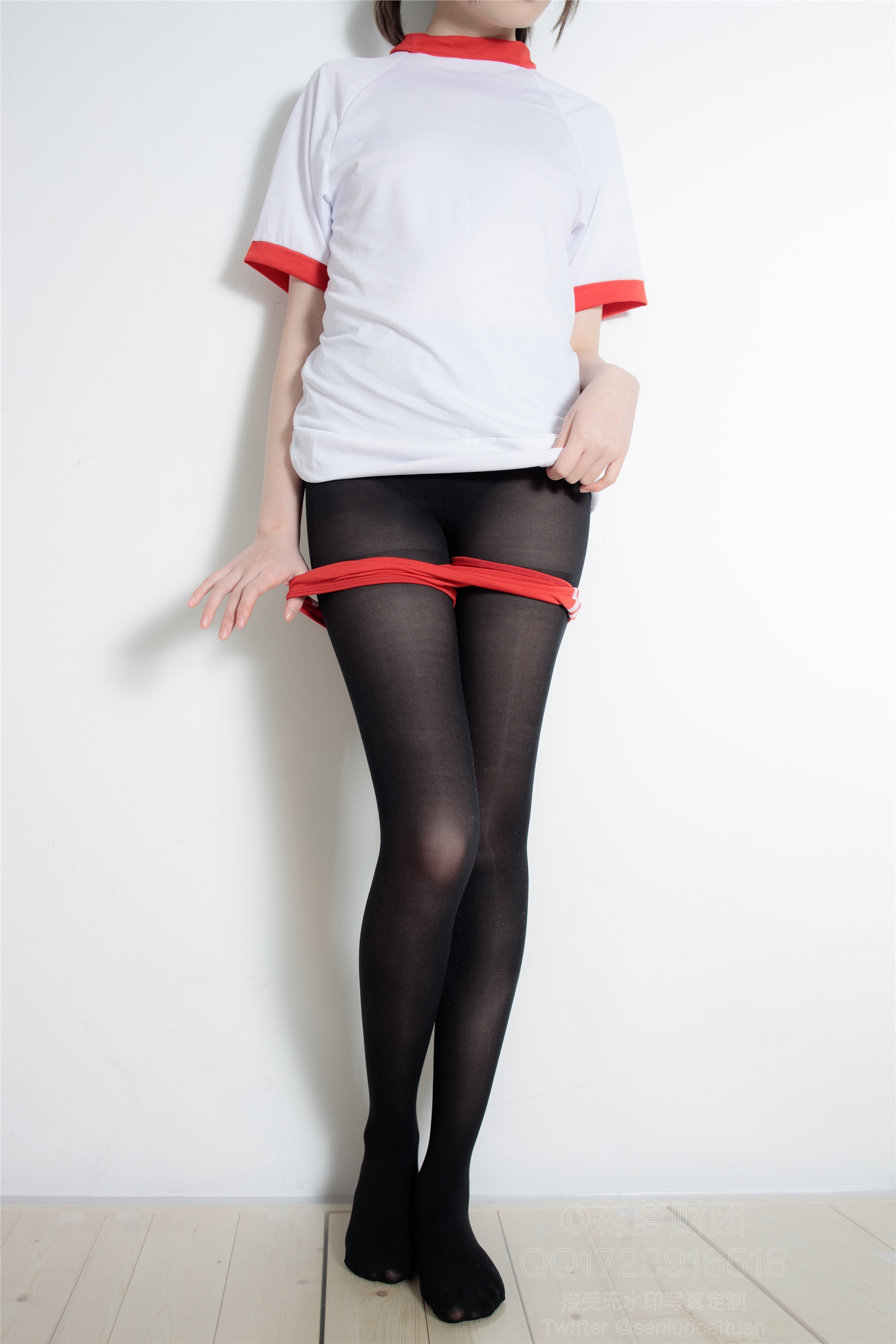 森萝财团萝莉丝足写真 WTMSB-001 红色布鲁马50D黑丝