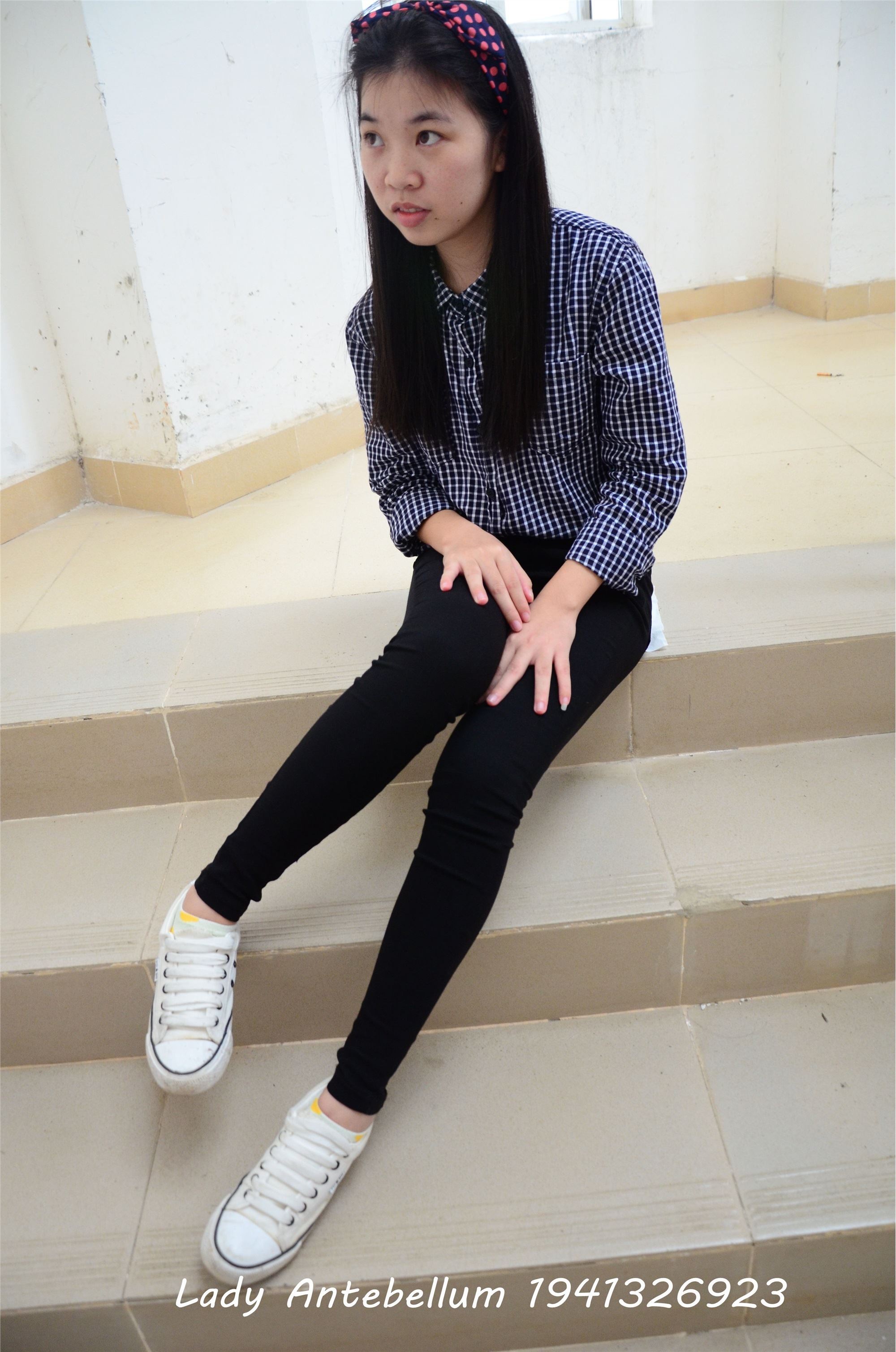 战前女神  恋足美腿棉袜女神级摄影套图 066