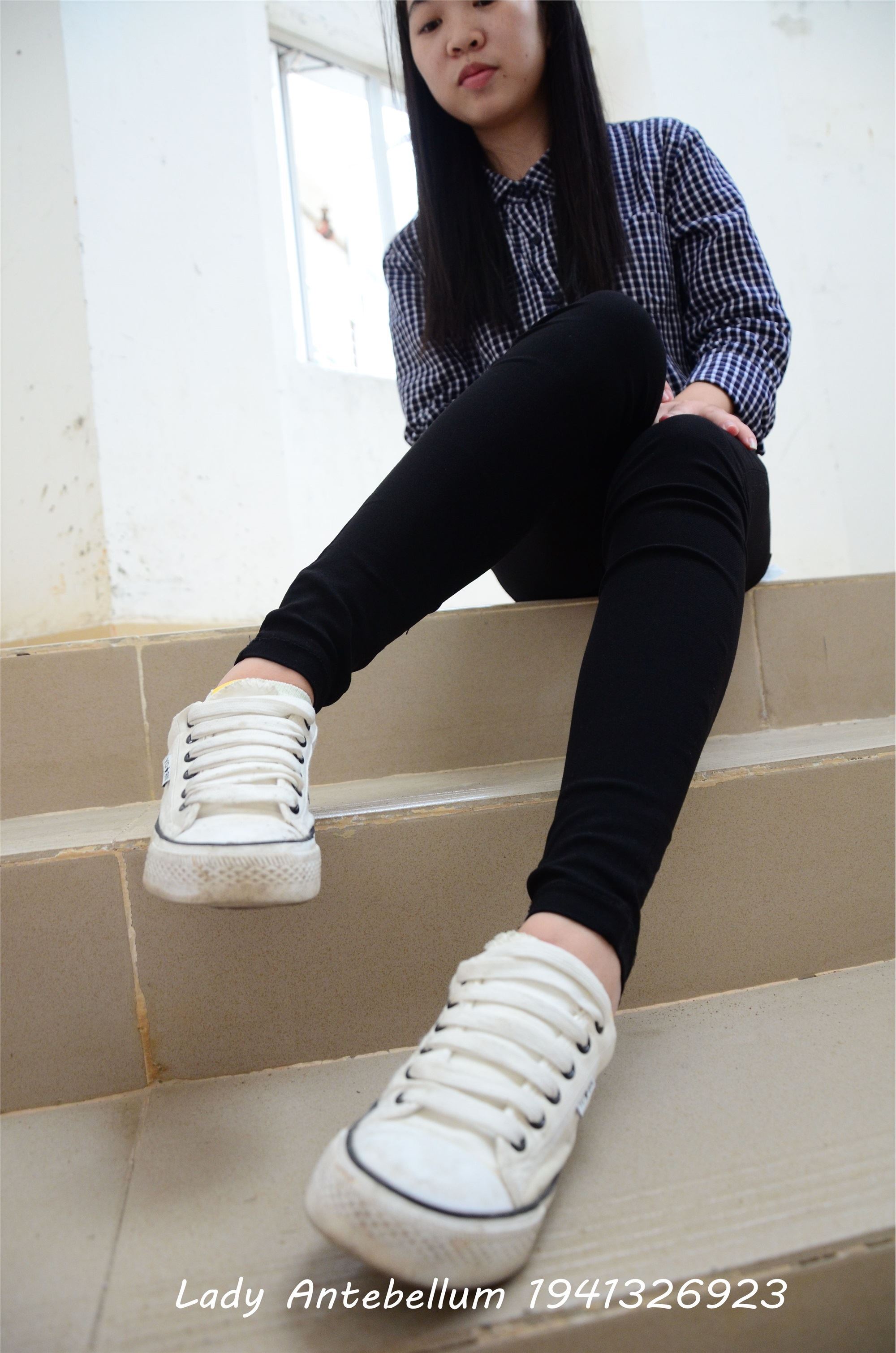 战前女神  恋足美腿棉袜女神级摄影套图 066