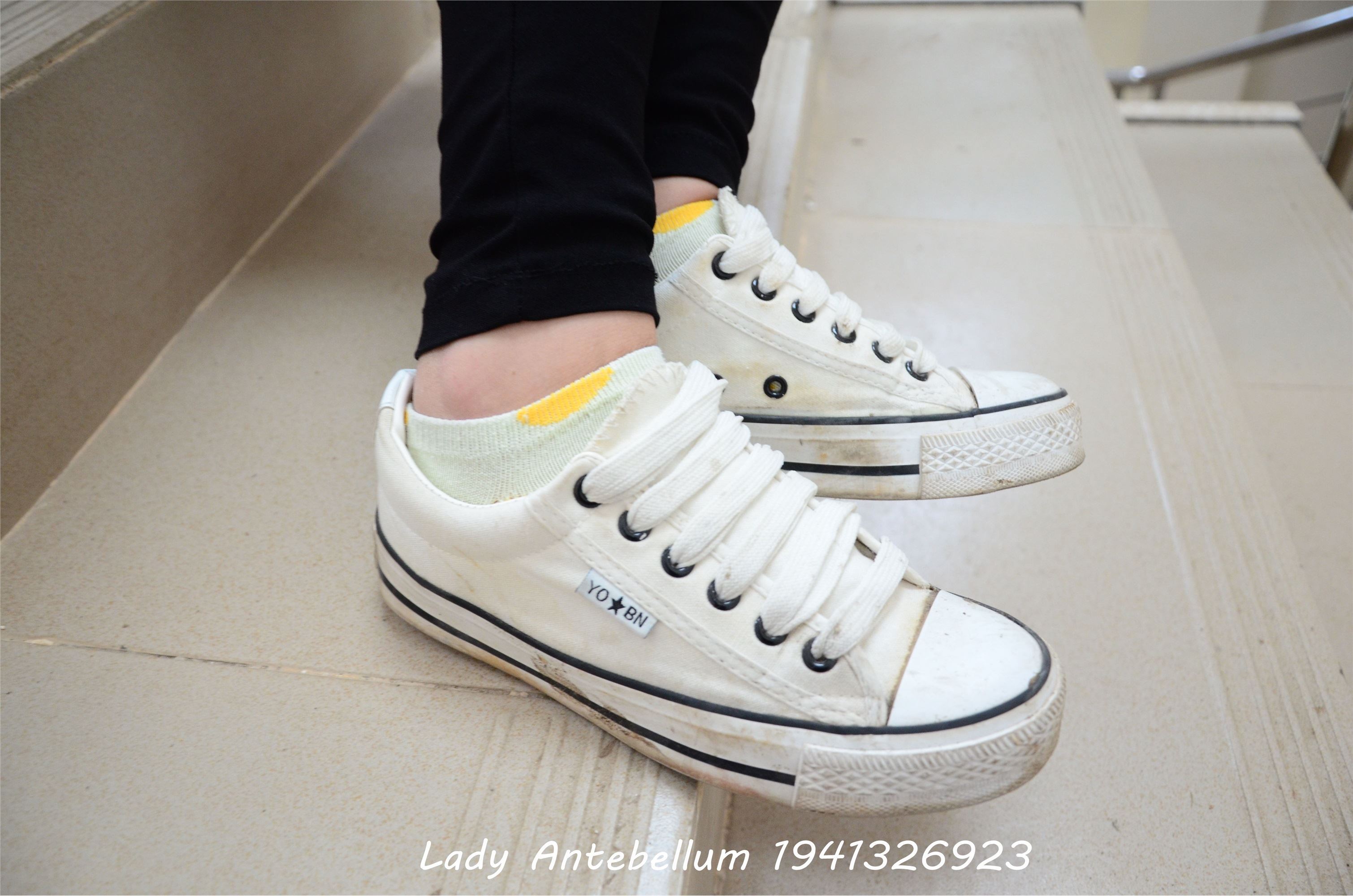 战前女神  恋足美腿棉袜女神级摄影套图 066