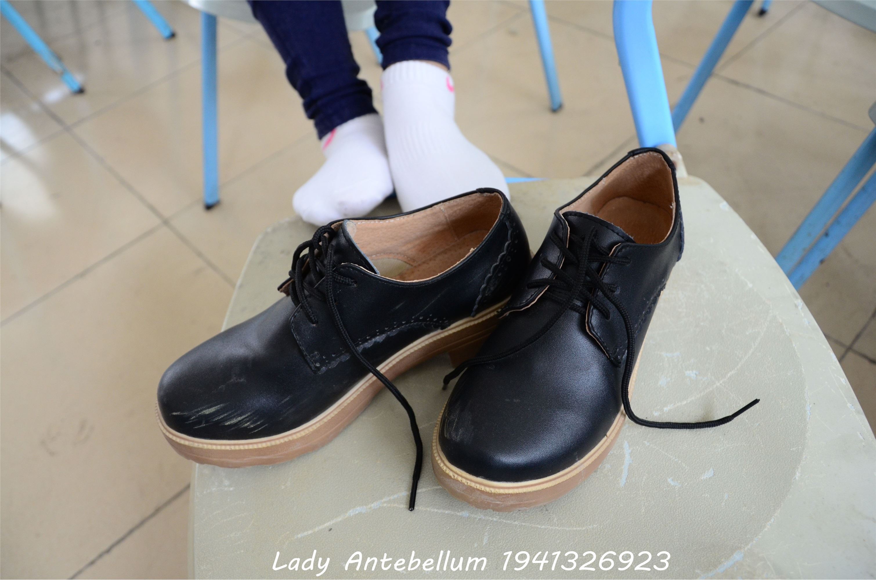 战前女神  恋足美腿棉袜女神级摄影套图 067