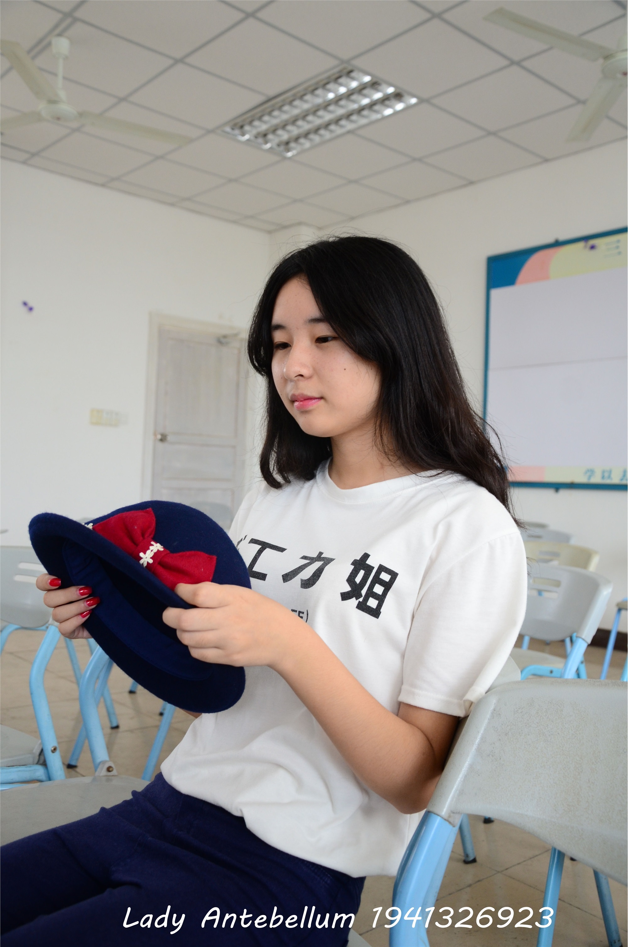 战前女神  恋足美腿棉袜女神级摄影套图 067