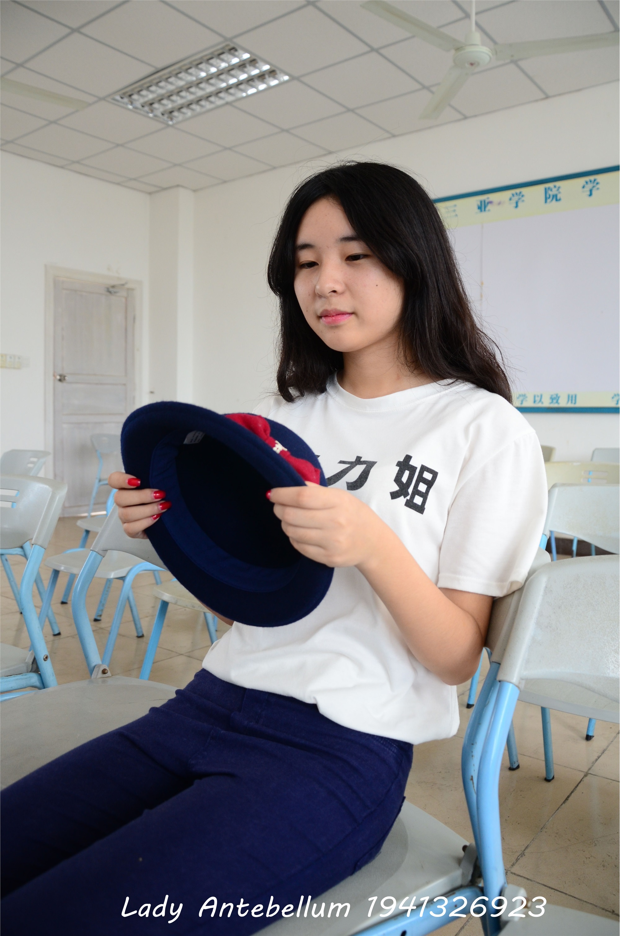 战前女神  恋足美腿棉袜女神级摄影套图 067