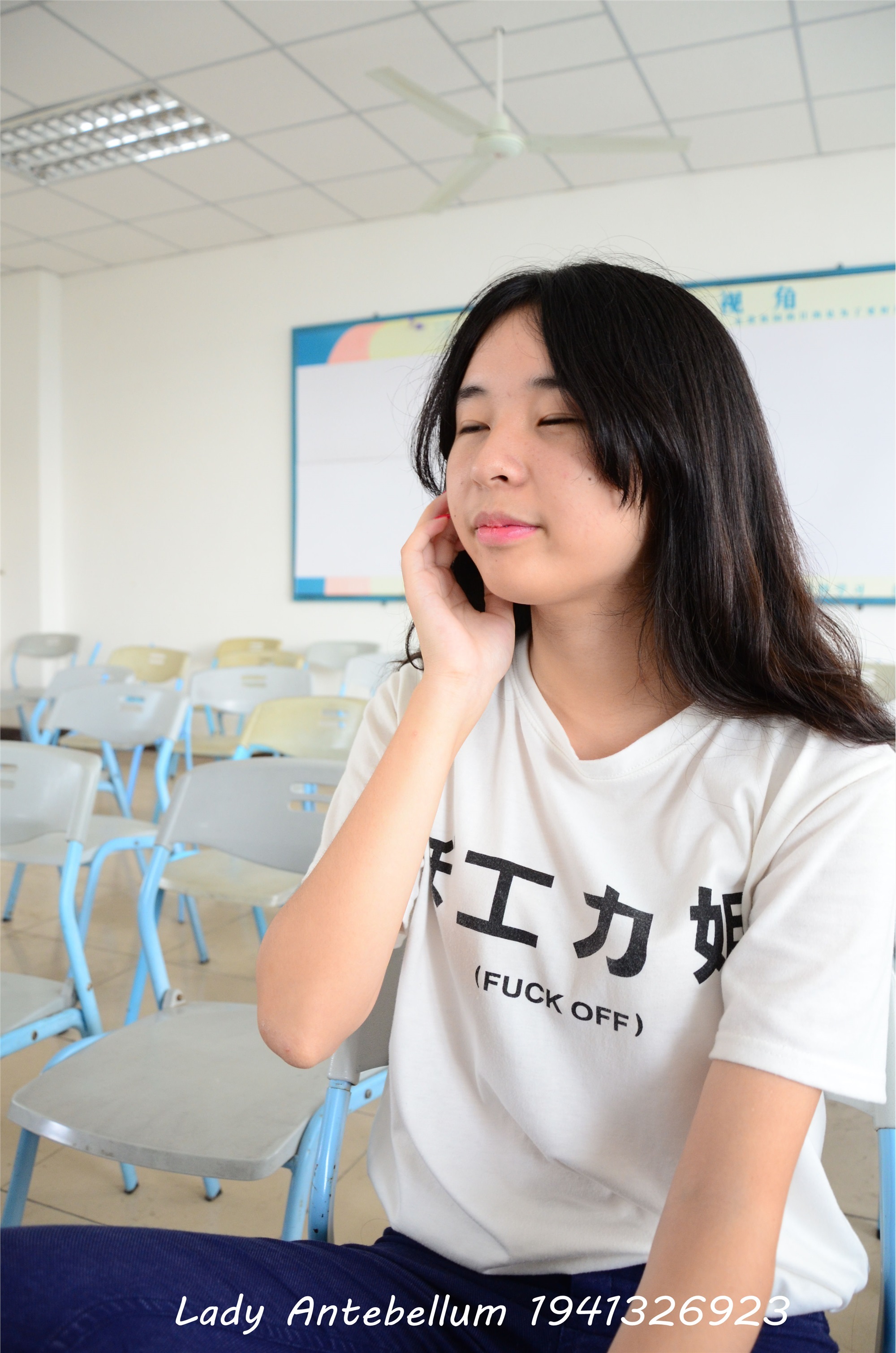 战前女神  恋足美腿棉袜女神级摄影套图 067