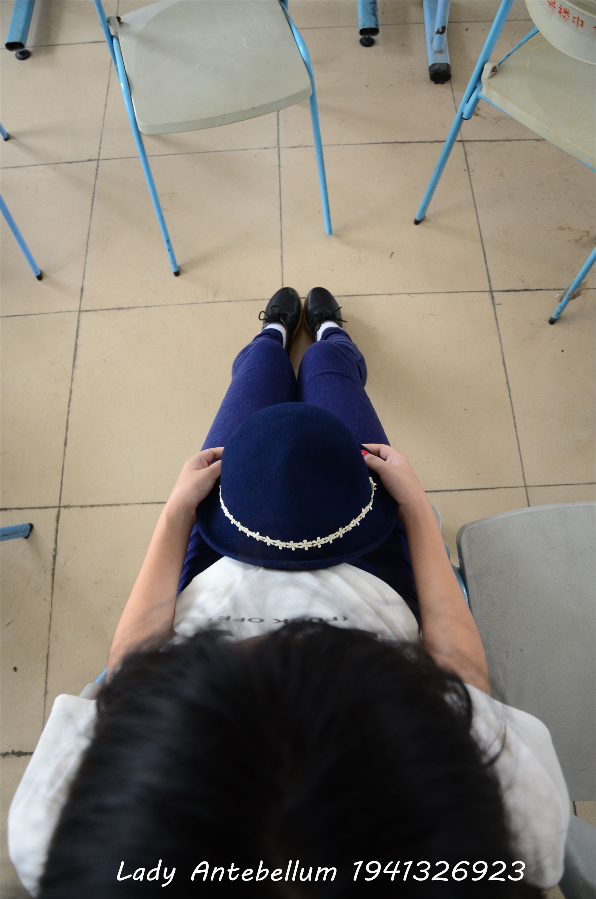 战前女神  恋足美腿棉袜女神级摄影套图 067