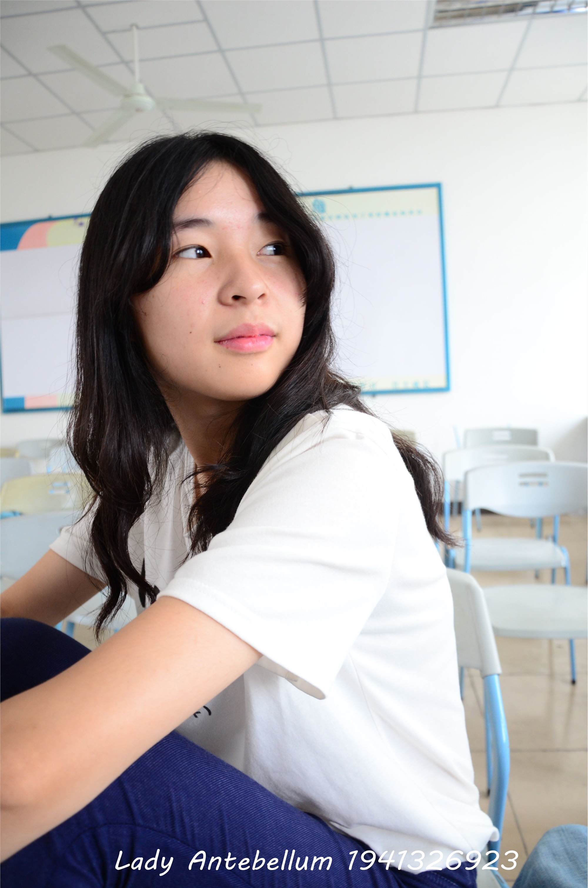 战前女神  恋足美腿棉袜女神级摄影套图 067