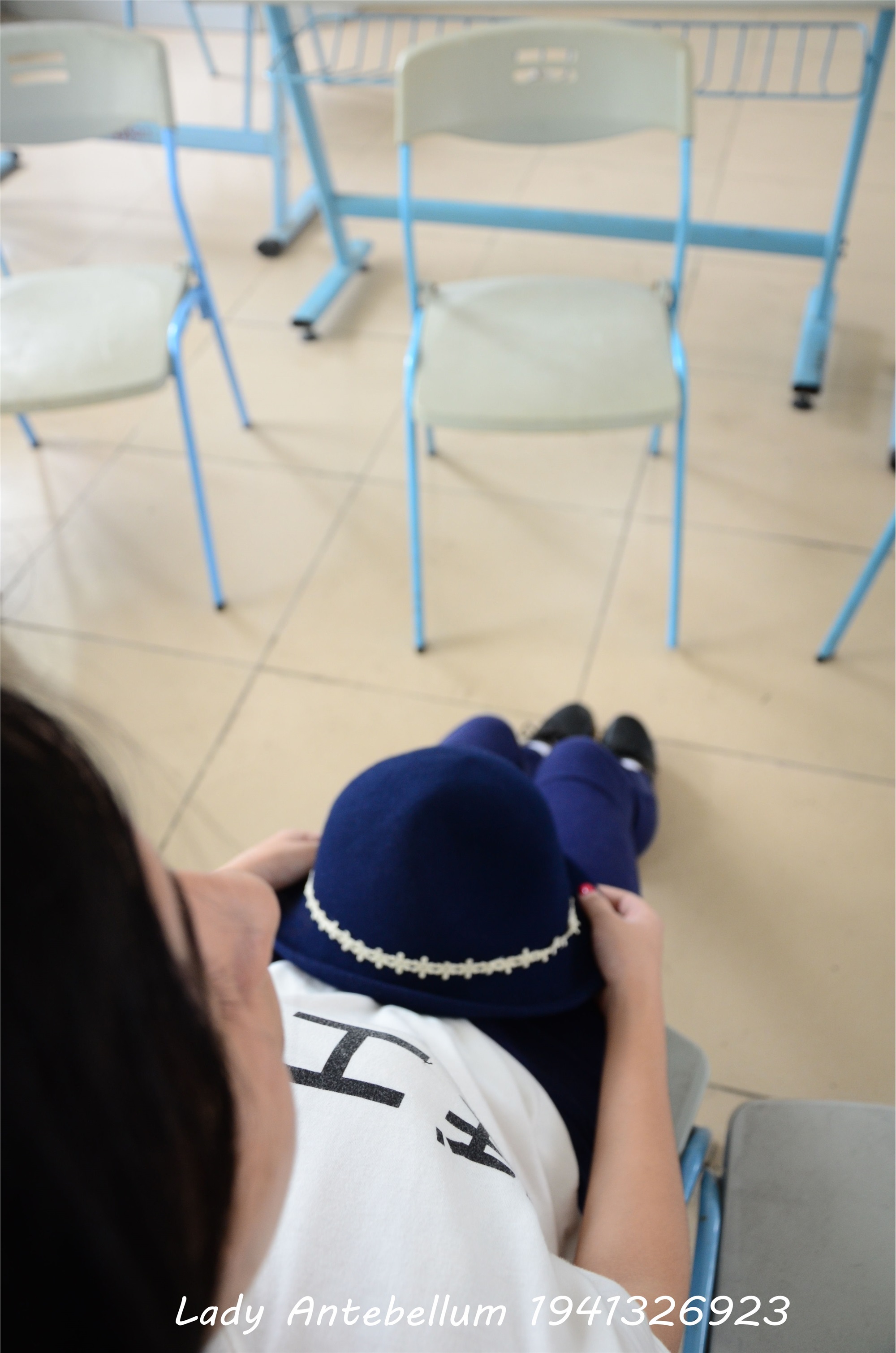 战前女神  恋足美腿棉袜女神级摄影套图 067