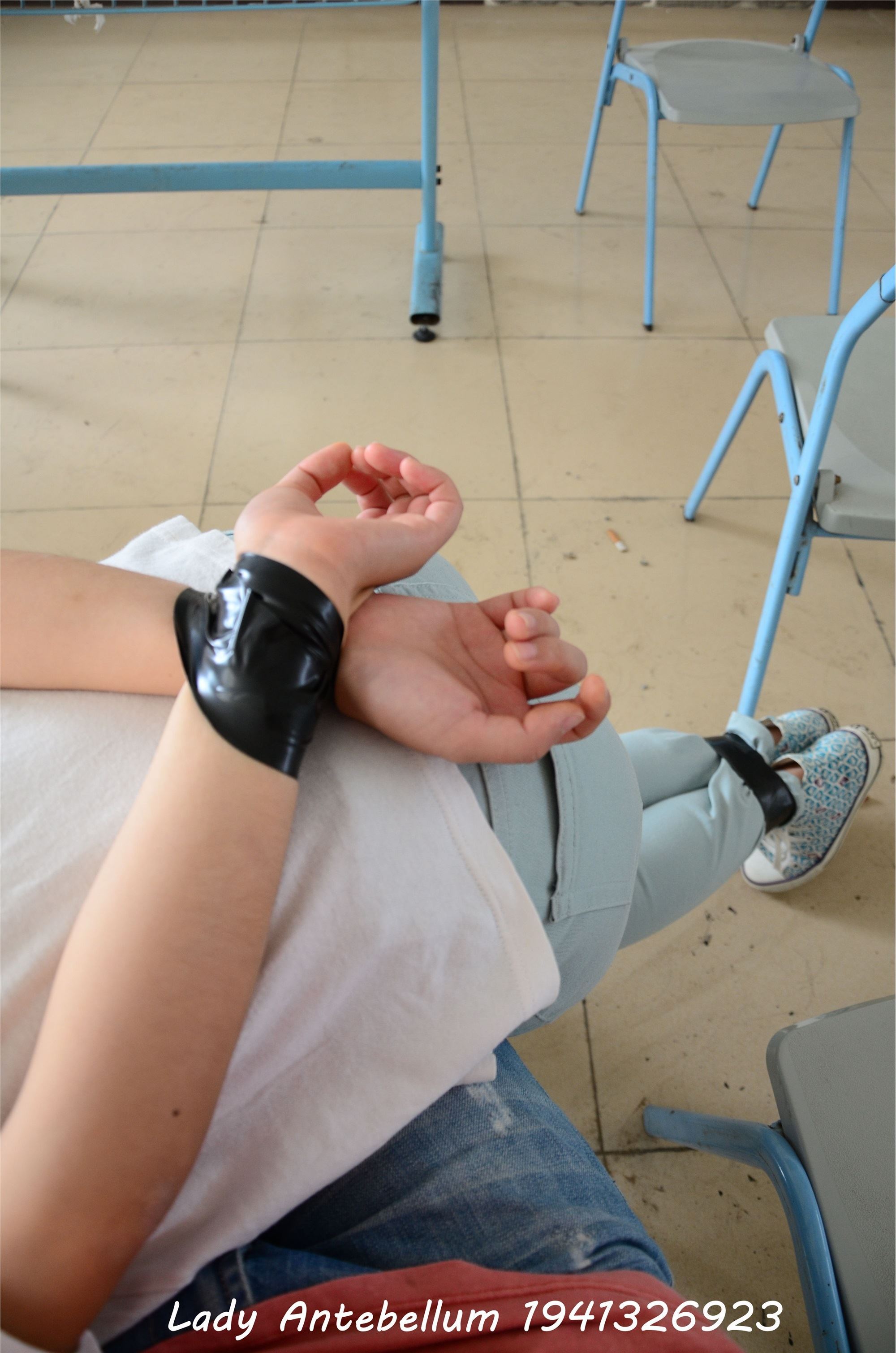 战前女神  恋足美腿棉袜女神级摄影套图 071