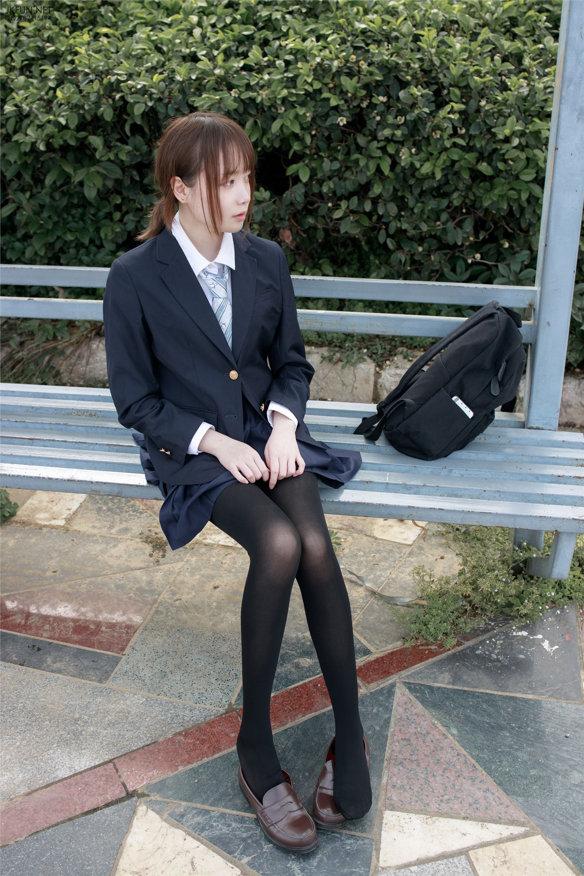 森萝财团萝莉丝足写真 JKFUN-006 Aika 日系黑丝