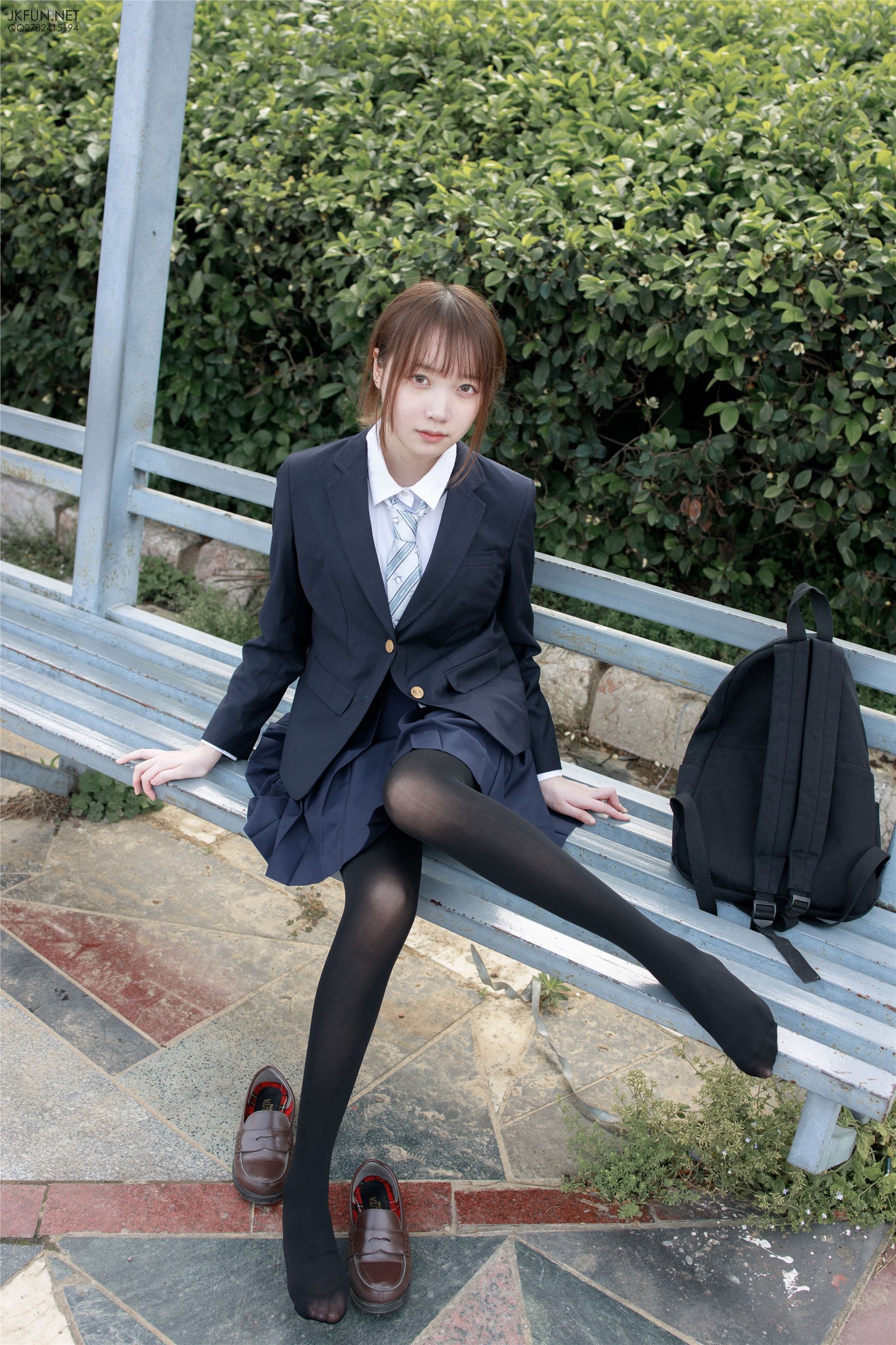 森萝财团萝莉丝足写真 JKFUN-006 Aika 日系黑丝