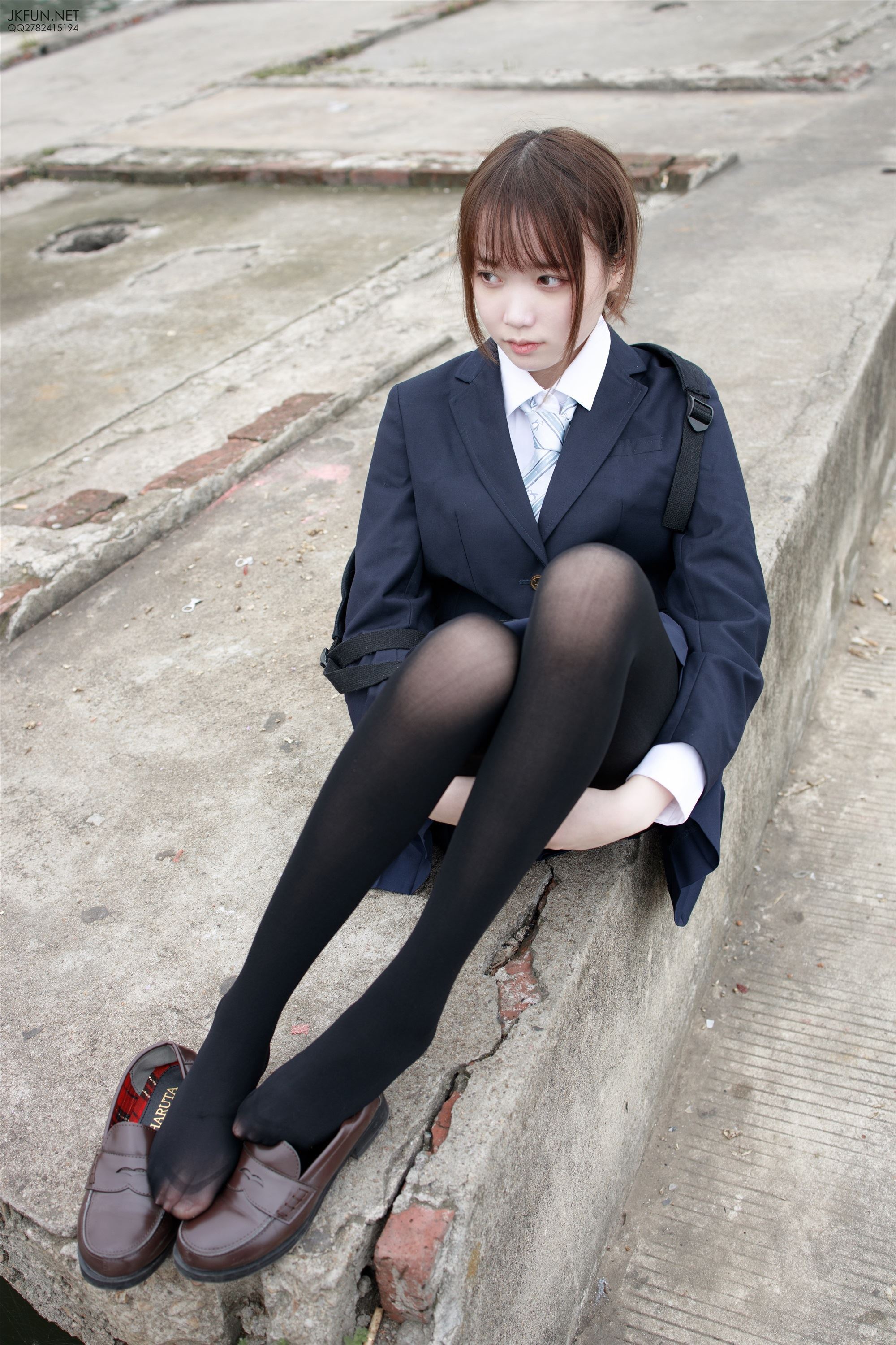 森萝财团萝莉丝足写真 JKFUN-006 Aika 日系黑丝