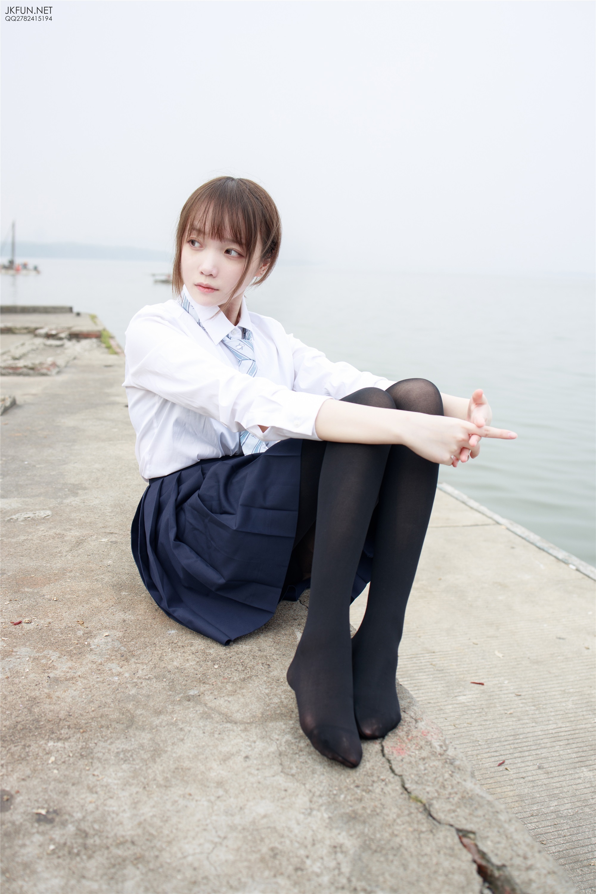 森萝财团萝莉丝足写真 JKFUN-006 Aika 日系黑丝