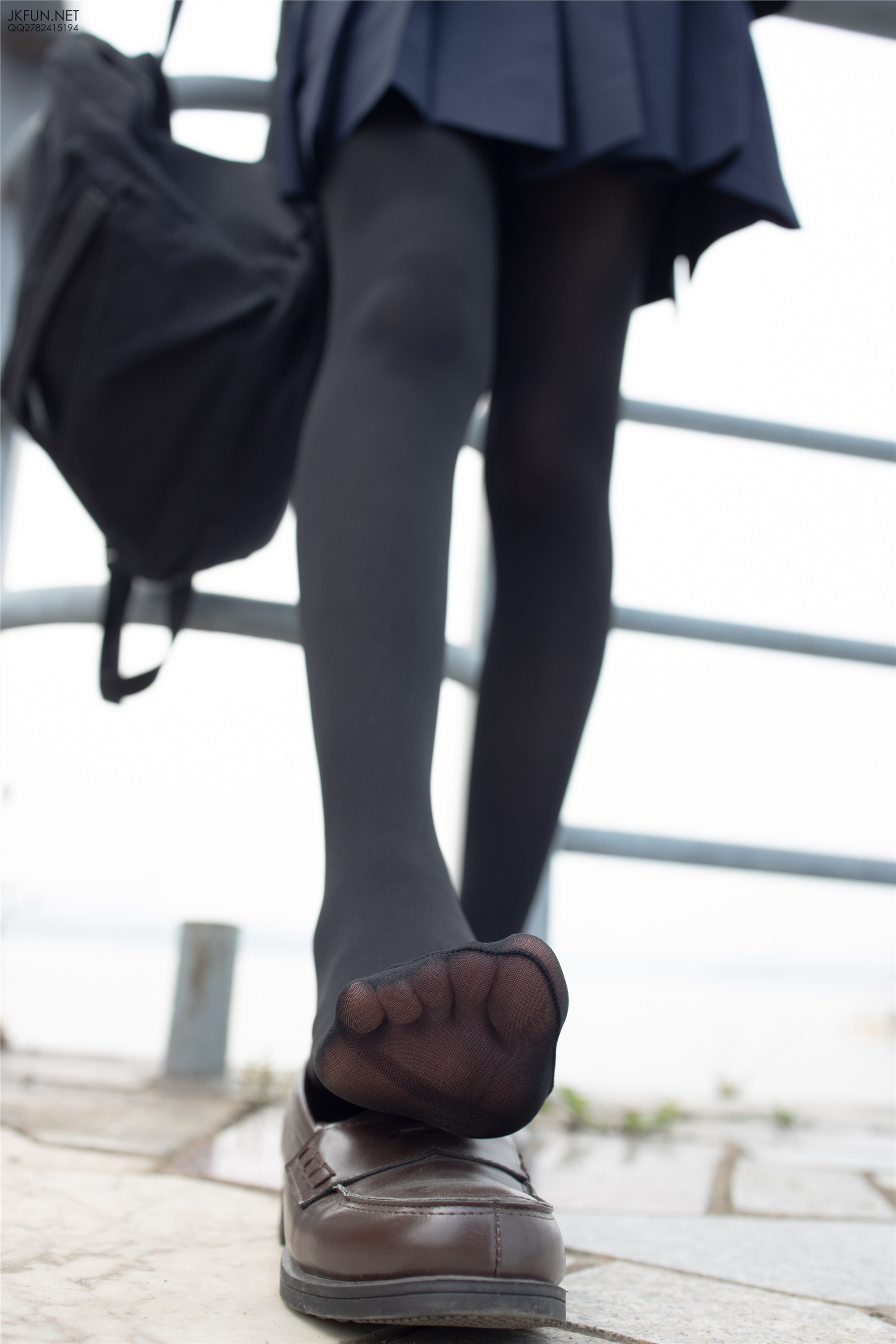 森萝财团萝莉丝足写真 JKFUN-006 Aika 日系黑丝