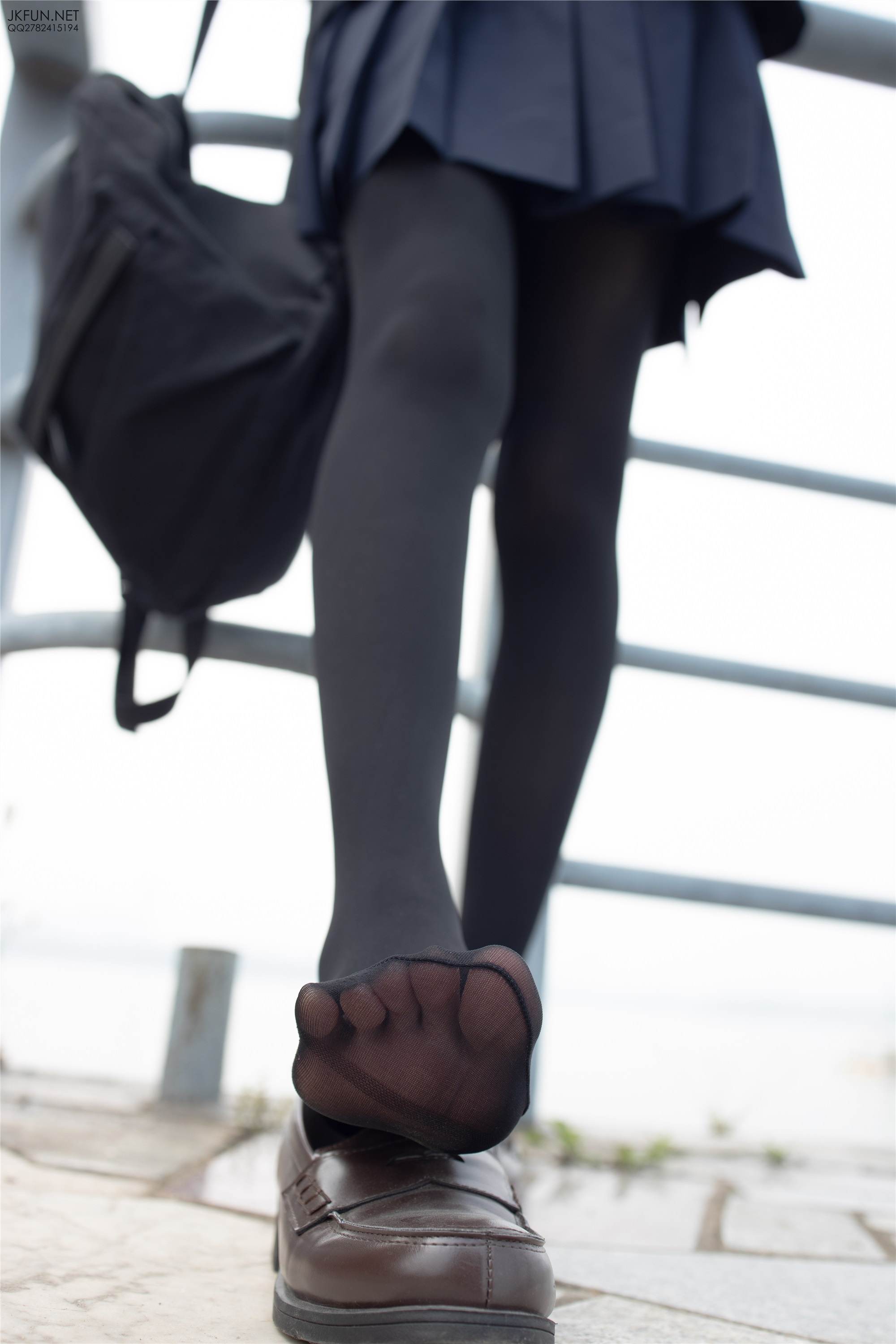 森萝财团萝莉丝足写真 JKFUN-006 Aika 日系黑丝