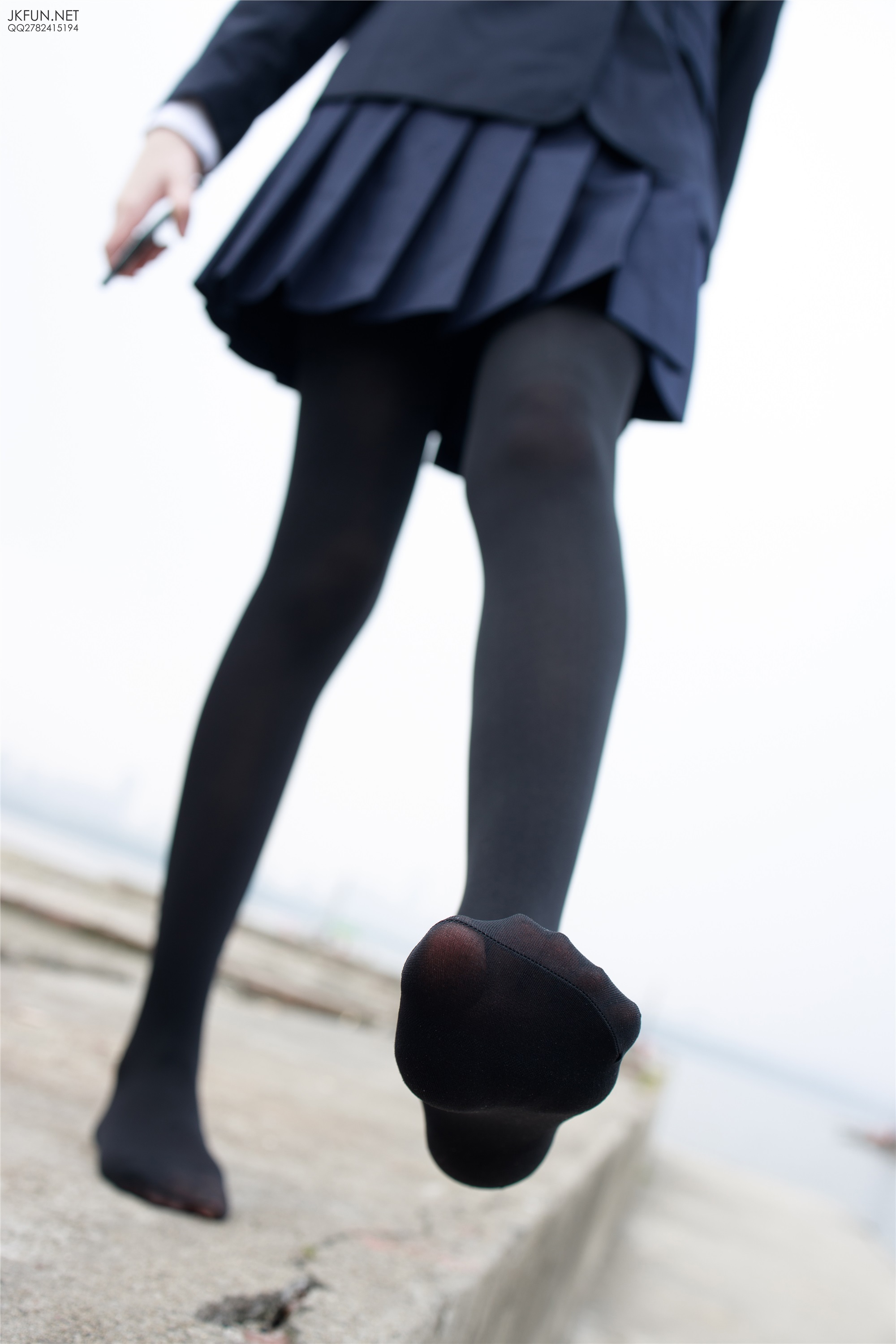 森萝财团萝莉丝足写真 JKFUN-006 Aika 日系黑丝