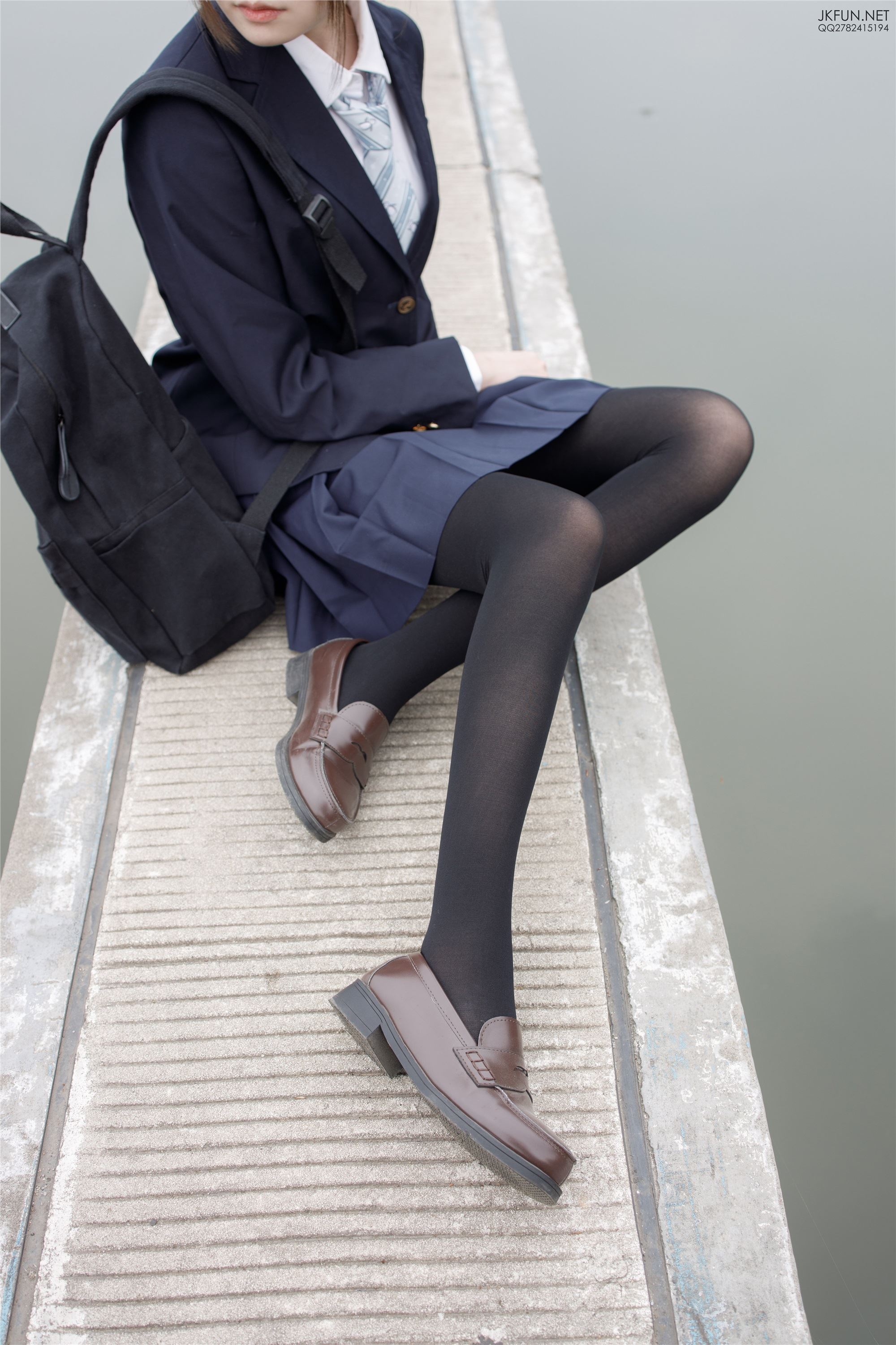 森萝财团萝莉丝足写真 JKFUN-006 Aika 日系黑丝