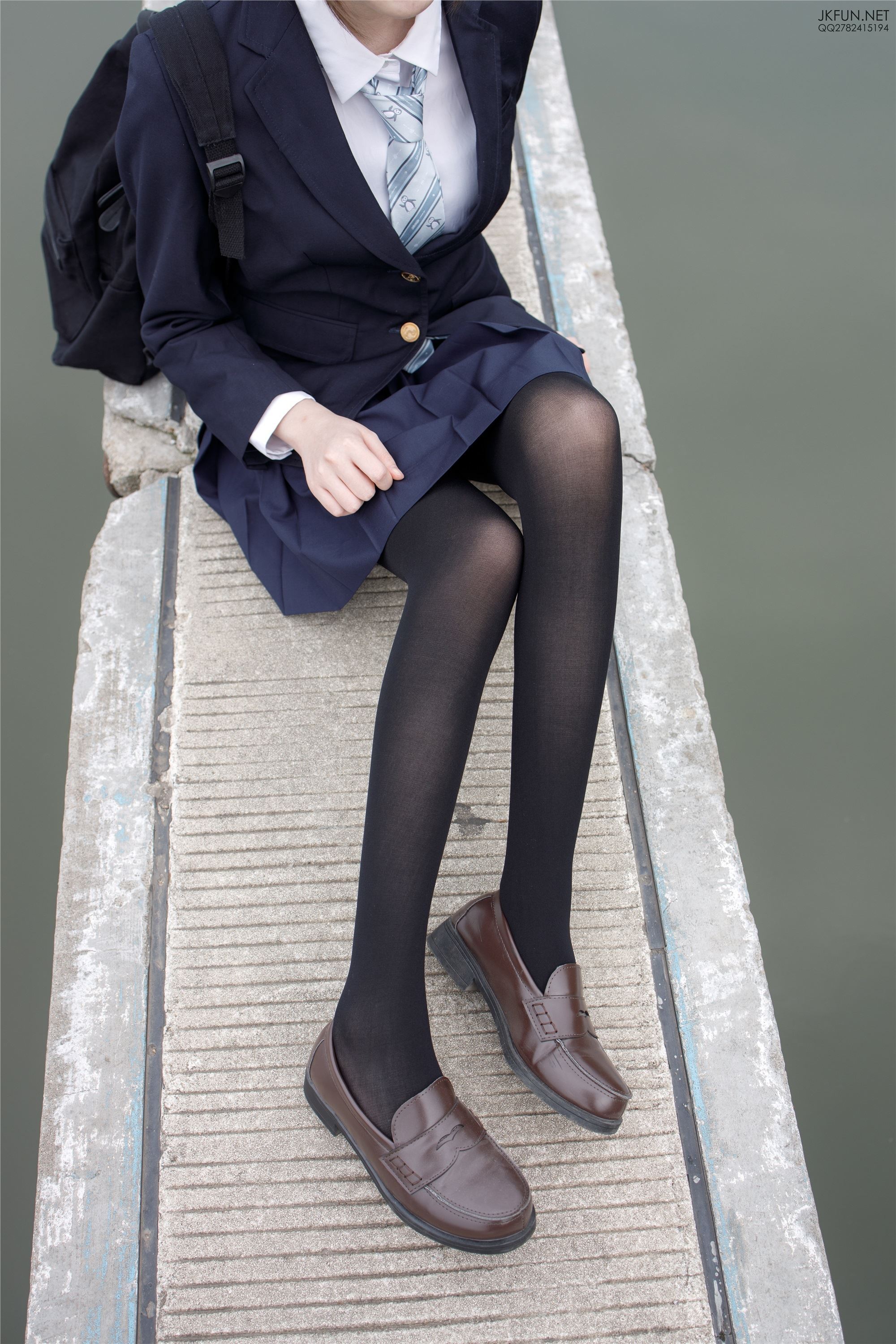 森萝财团萝莉丝足写真 JKFUN-006 Aika 日系黑丝