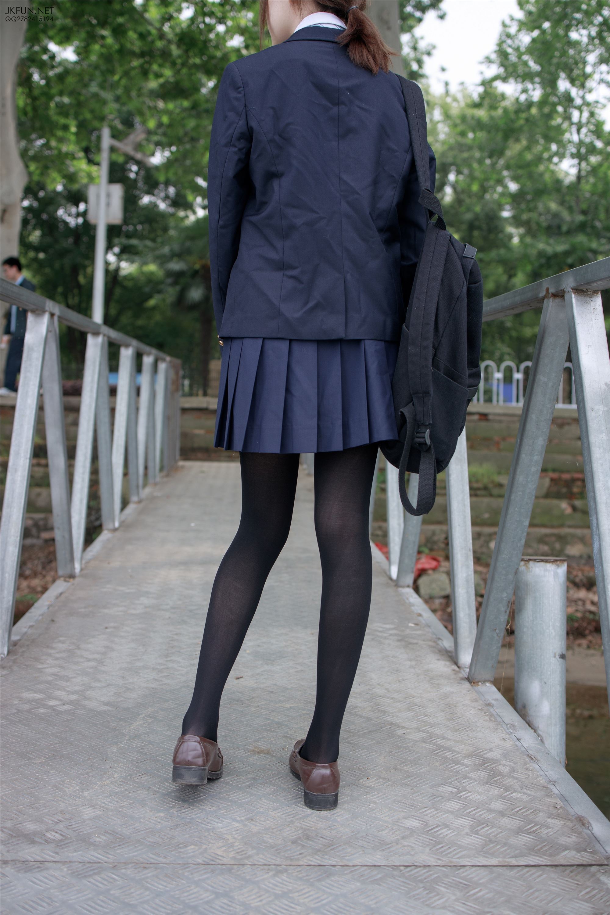 森萝财团萝莉丝足写真 JKFUN-006 Aika 日系黑丝