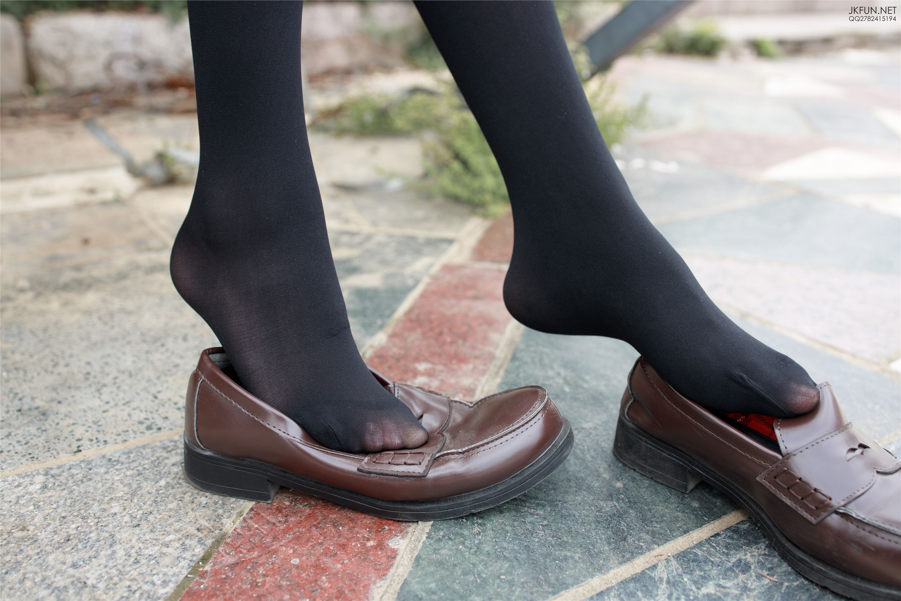 森萝财团萝莉丝足写真 JKFUN-006 Aika 日系黑丝