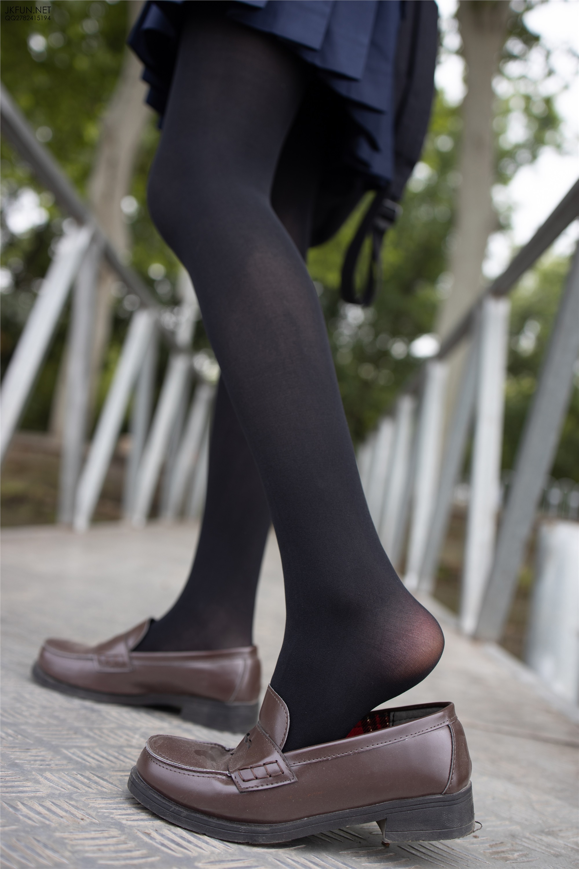 森萝财团萝莉丝足写真 JKFUN-006 Aika 日系黑丝