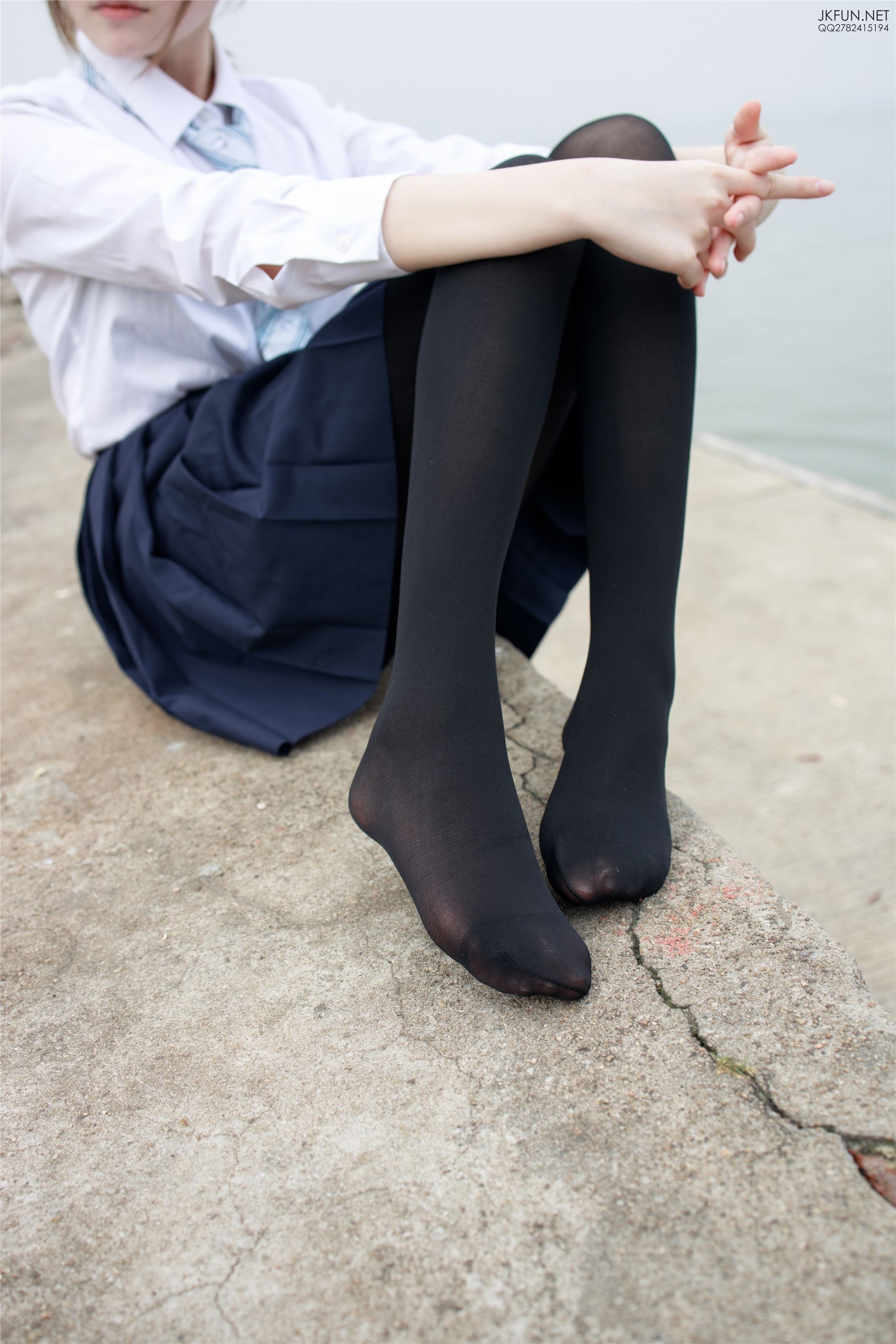 森萝财团萝莉丝足写真 JKFUN-006 Aika 日系黑丝