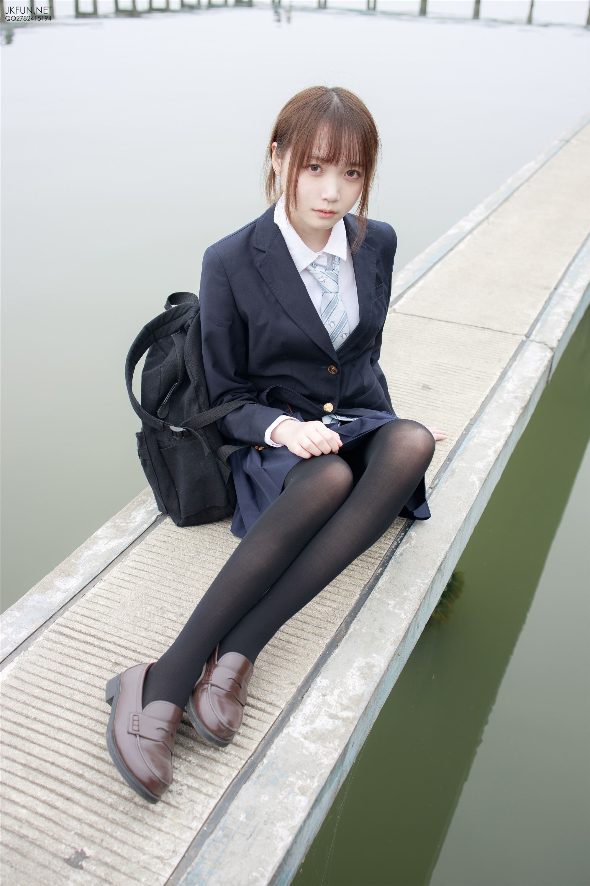 森萝财团萝莉丝足写真 JKFUN-006 Aika 日系黑丝