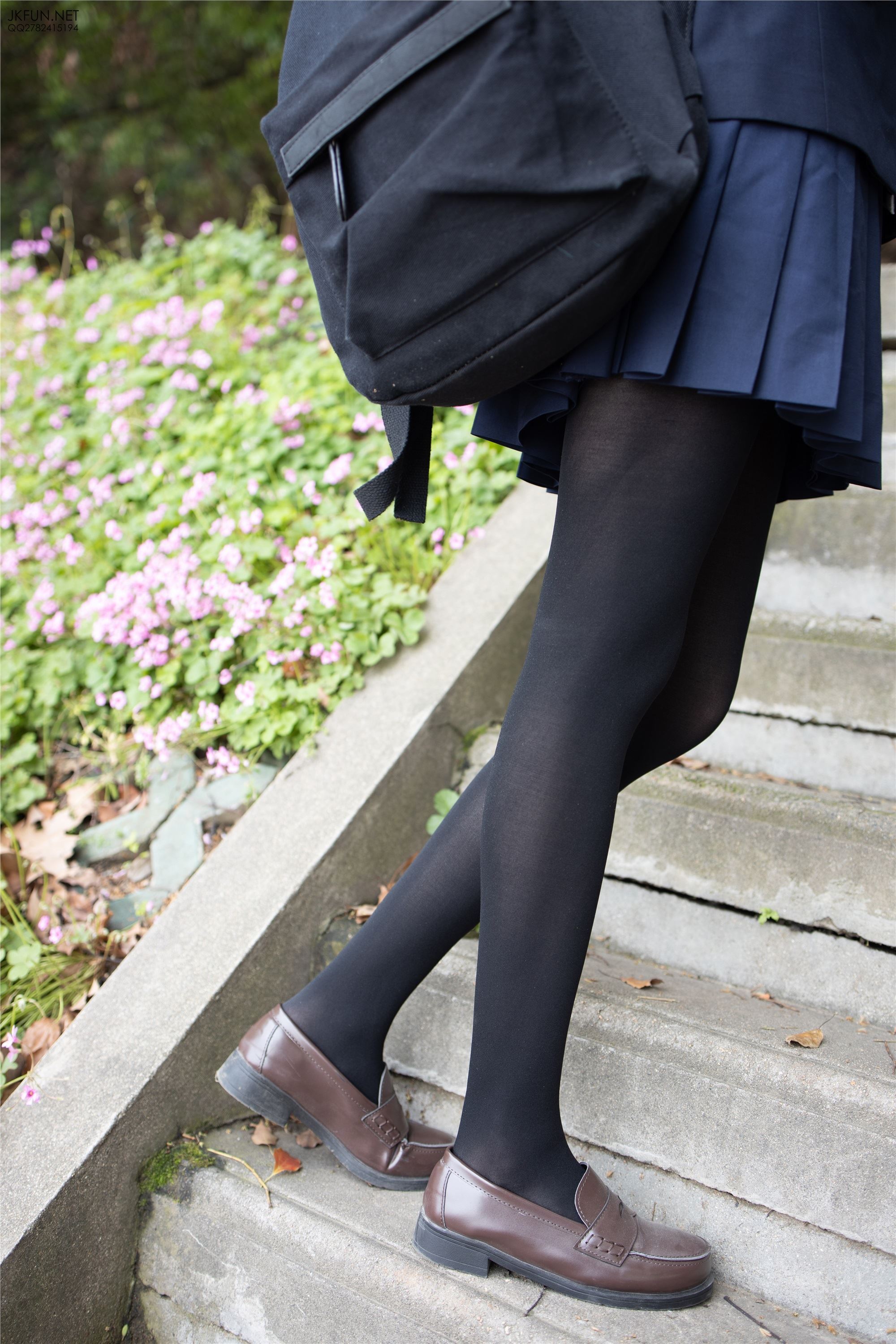 森萝财团萝莉丝足写真 JKFUN-006 Aika 日系黑丝