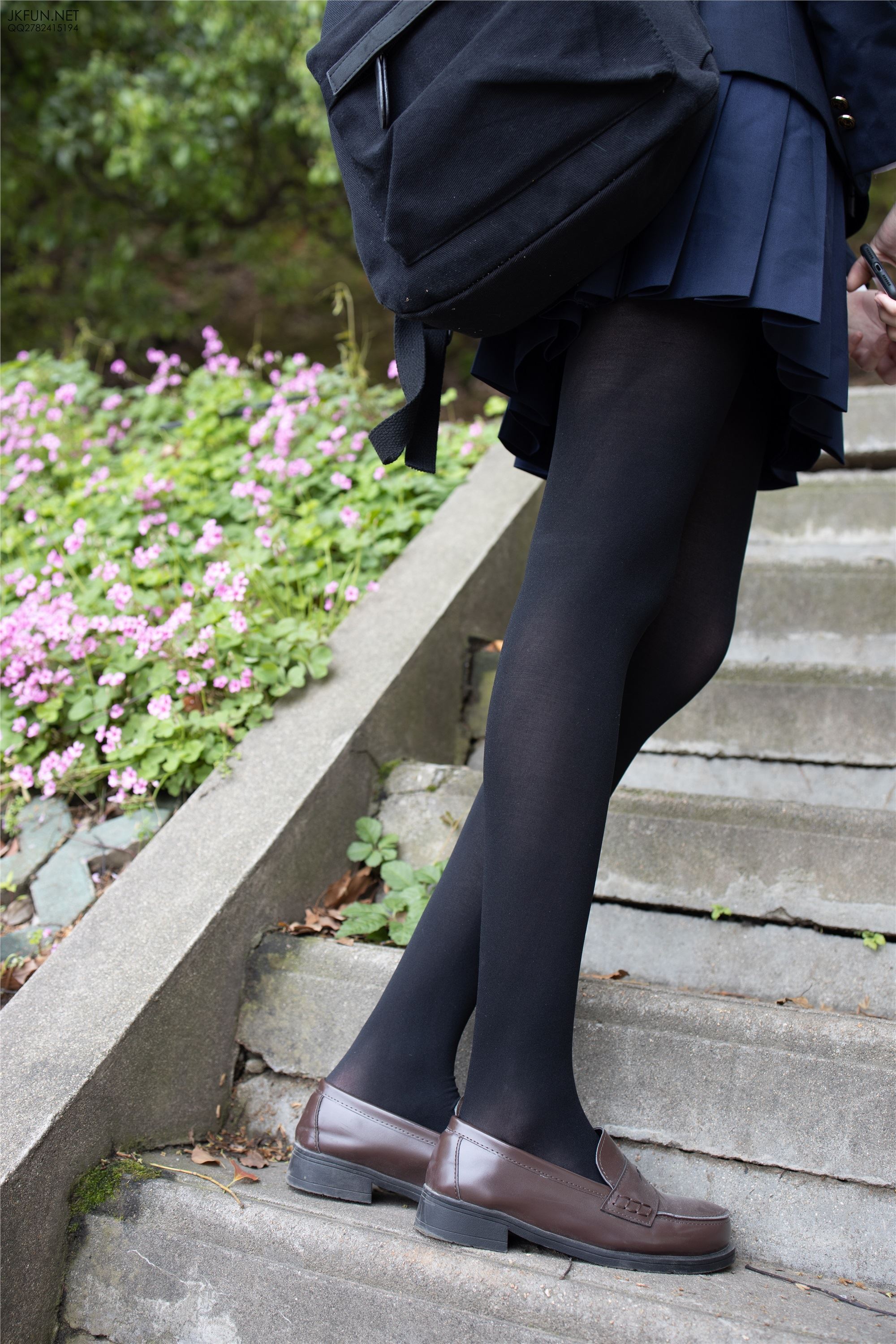 森萝财团萝莉丝足写真 JKFUN-006 Aika 日系黑丝