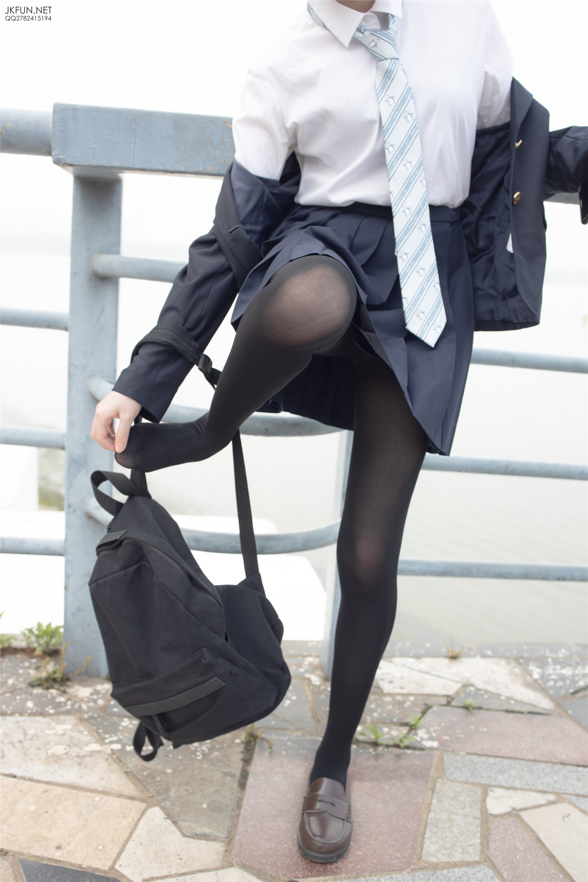 森萝财团萝莉丝足写真 JKFUN-006 Aika 日系黑丝